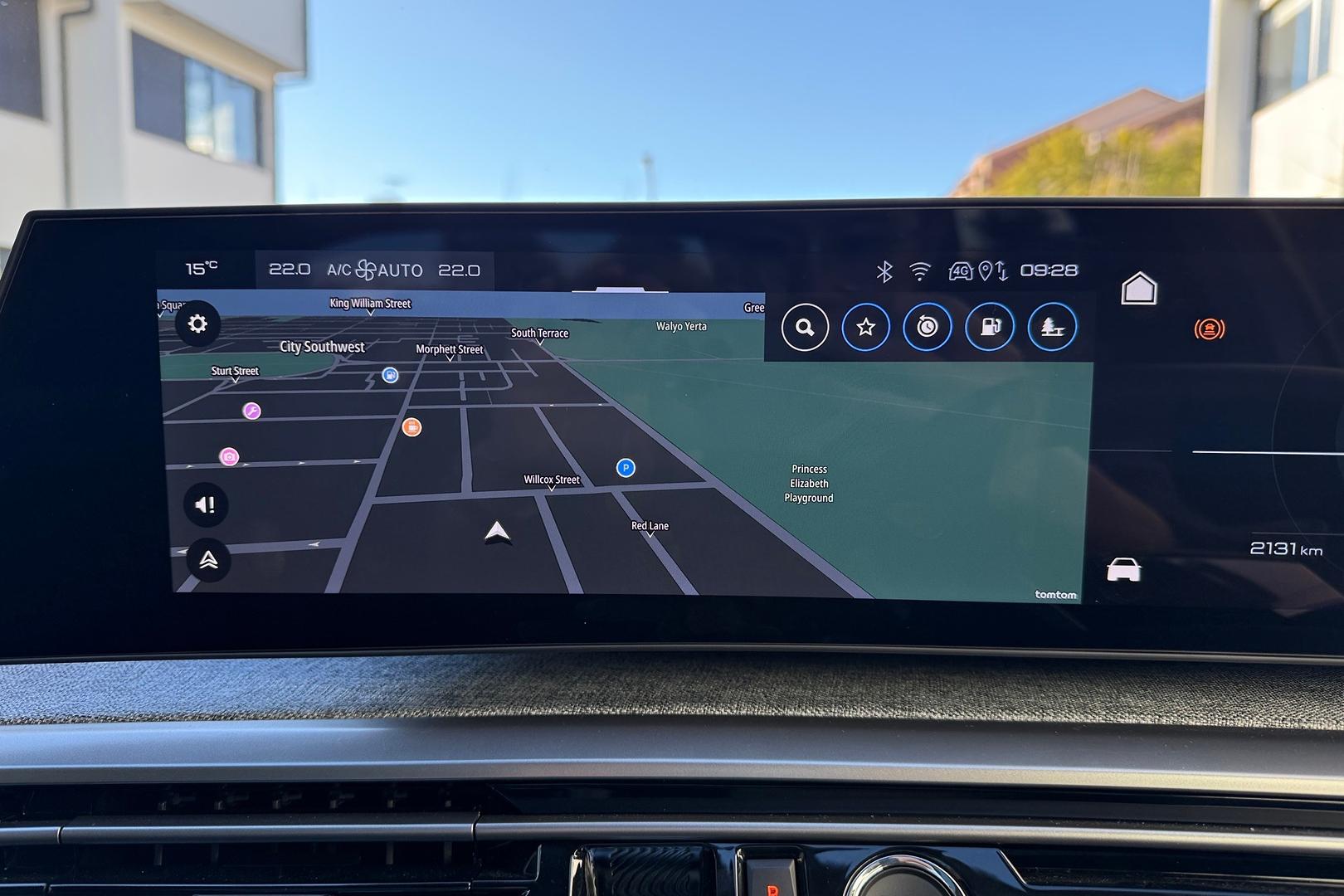 2025 Peugeot 3008 GT Premium Hybrid — photo 12