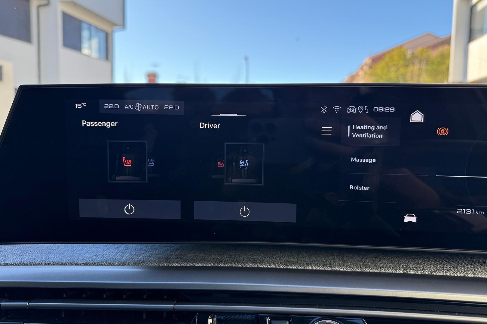 2025 Peugeot 3008 GT Premium Hybrid — photo 16