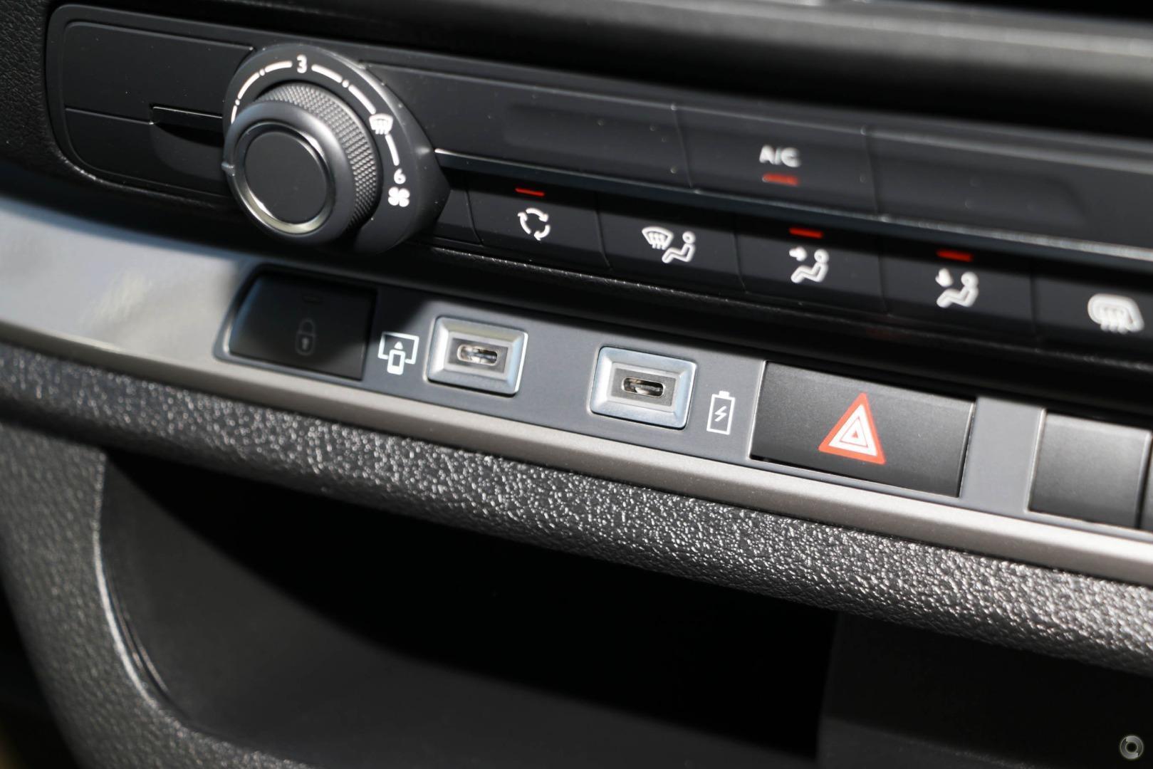 2025 Peugeot Expert Pro — photo 14