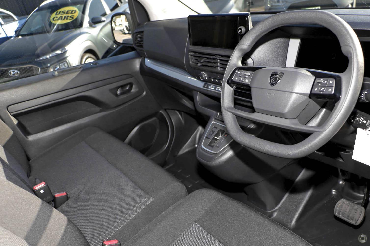2025 Peugeot Expert Pro — photo 4