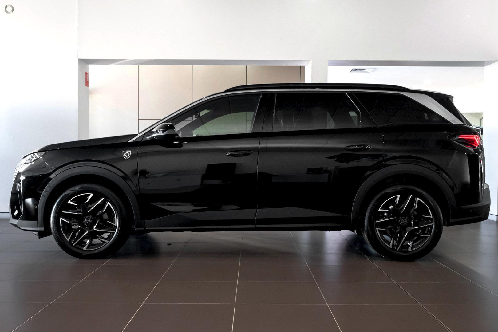 2025 Peugeot 5008 GT Premium Hybrid — photo 5