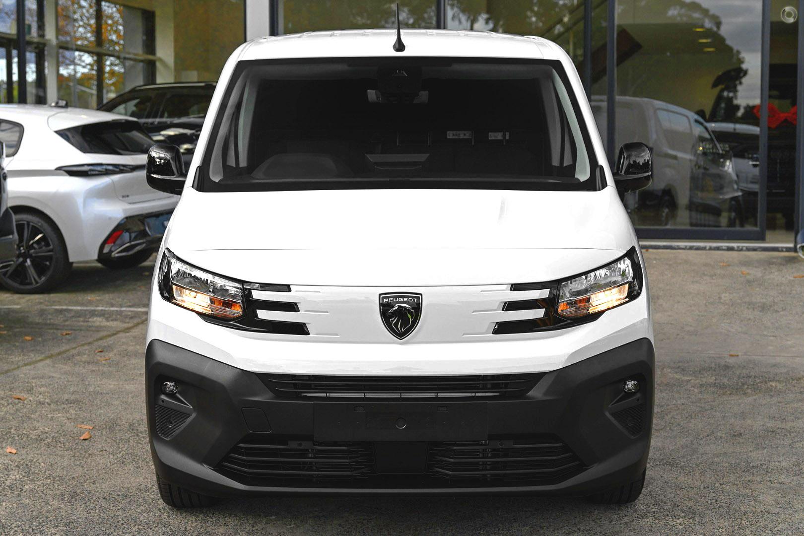 2026 Peugeot Partner Pro — photo 2