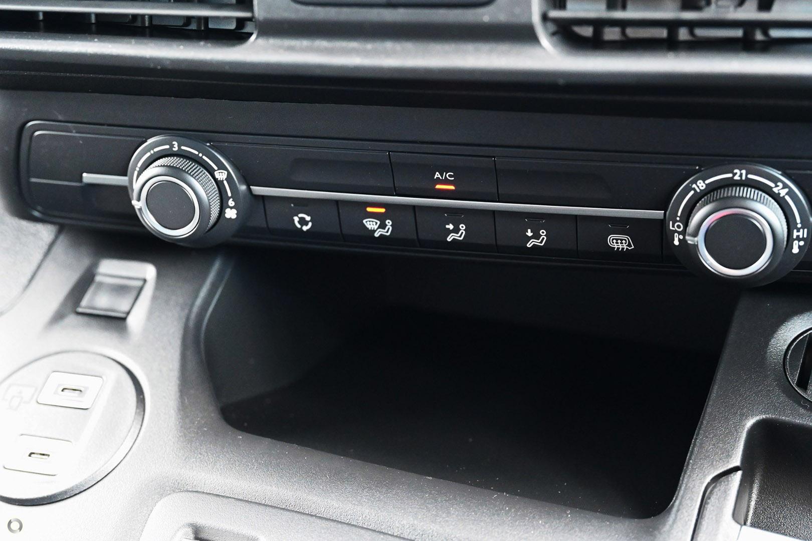 2026 Peugeot Partner Pro — photo 12