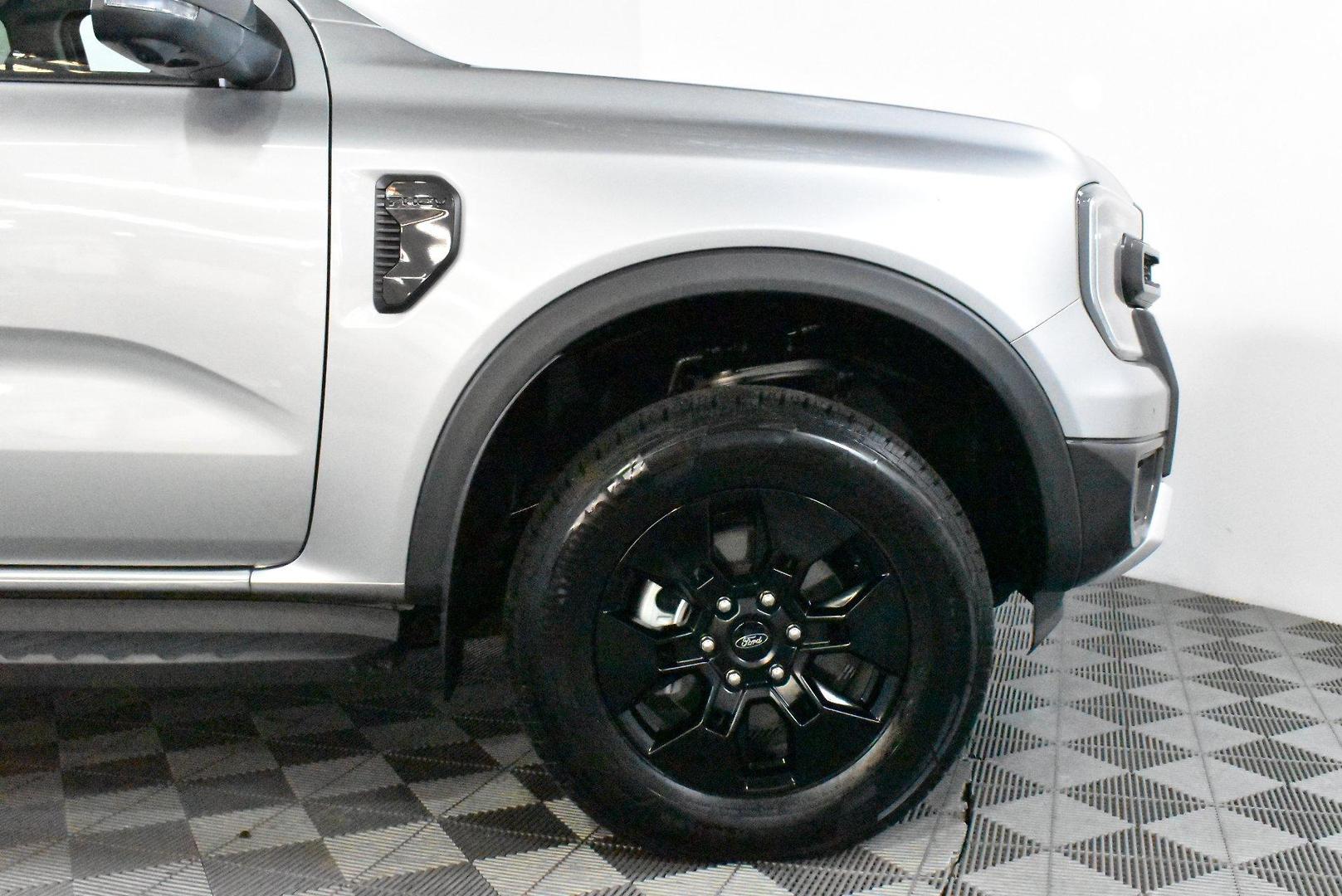 2025 Ford Ranger PHEV Sport — photo 18