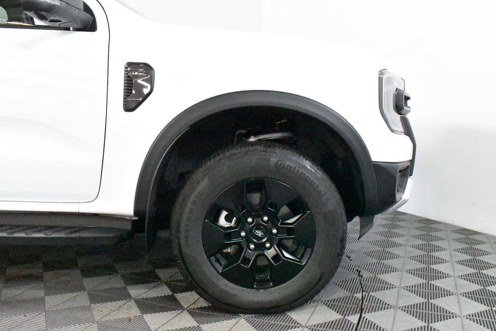 2025 Ford Ranger PHEV Sport — photo 17