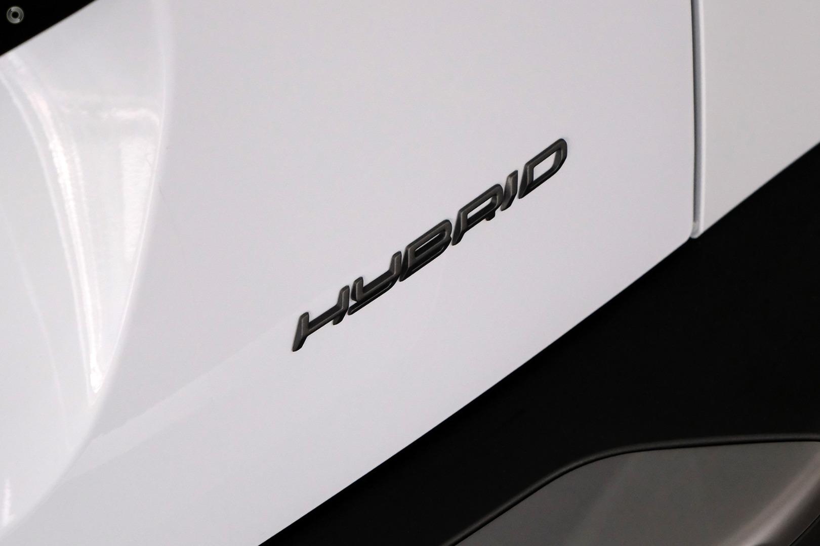 2025 Peugeot 2008 GT Hybrid — photo 11