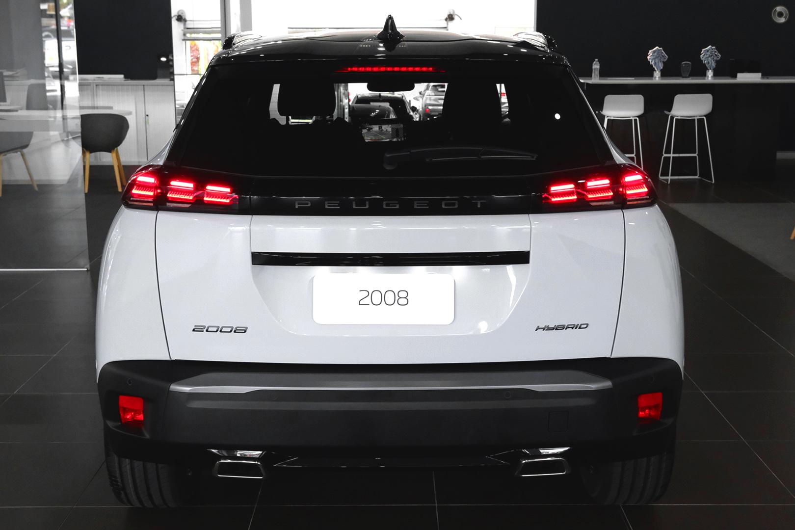 2025 Peugeot 2008 GT Hybrid — photo 3