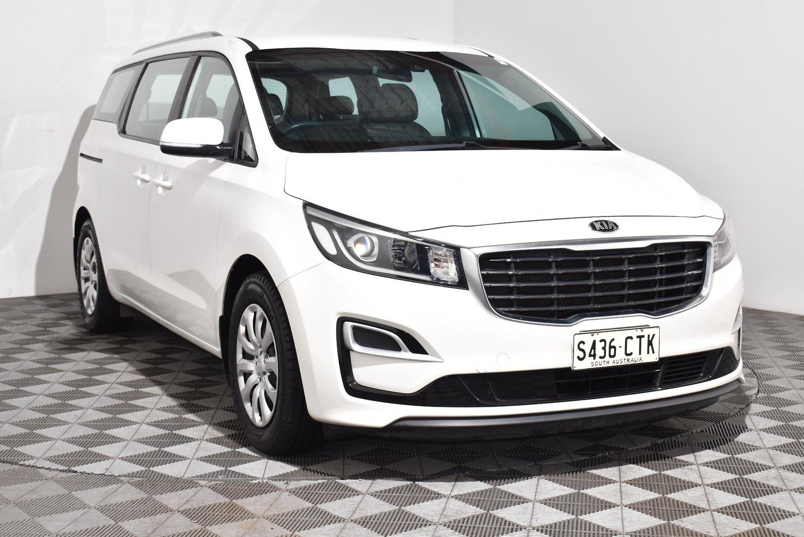 2019 Kia Carnival S — photo 1