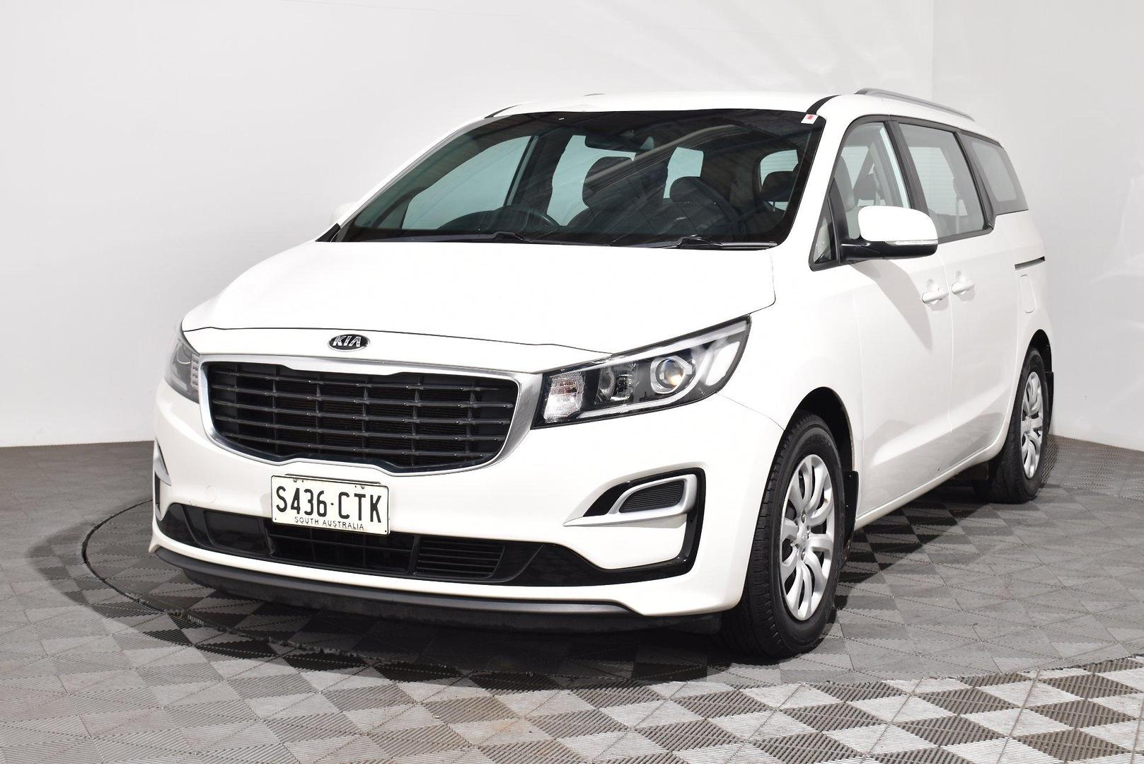 2019 Kia Carnival S — photo 13