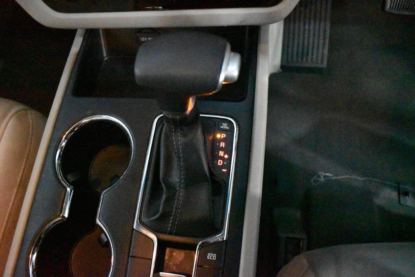 2019 Kia Carnival S — photo 20