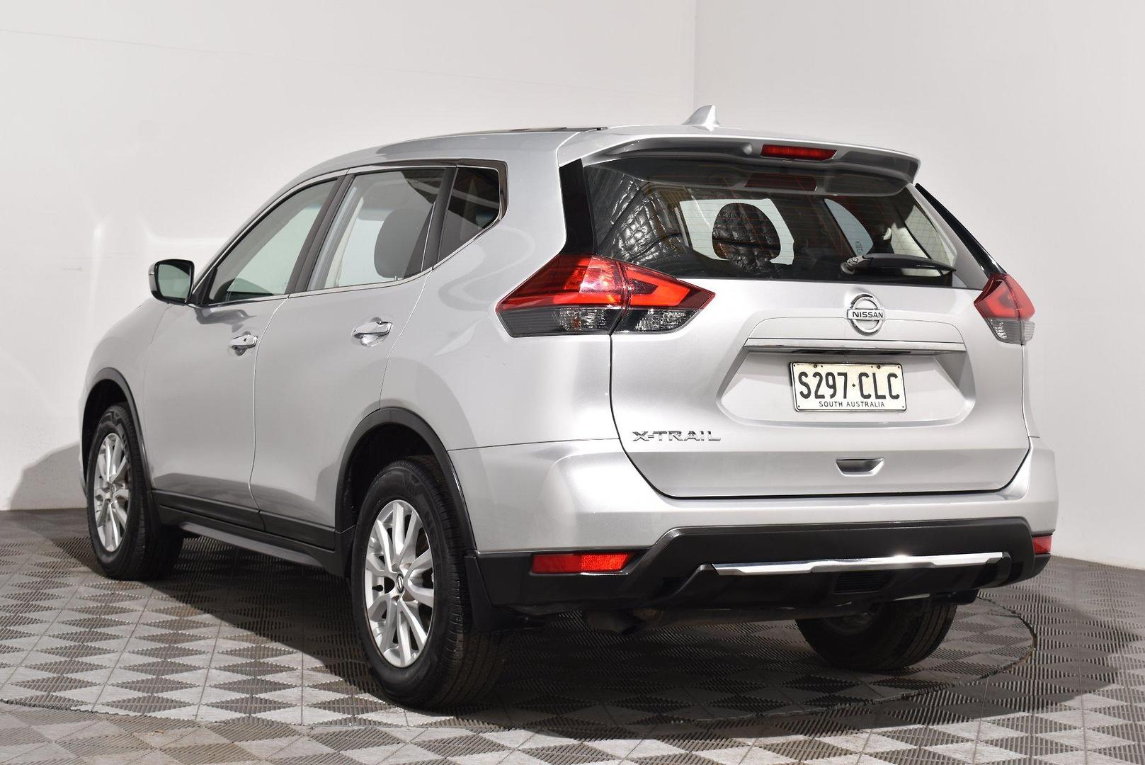 2021 Nissan X-TRAIL ST — photo 2