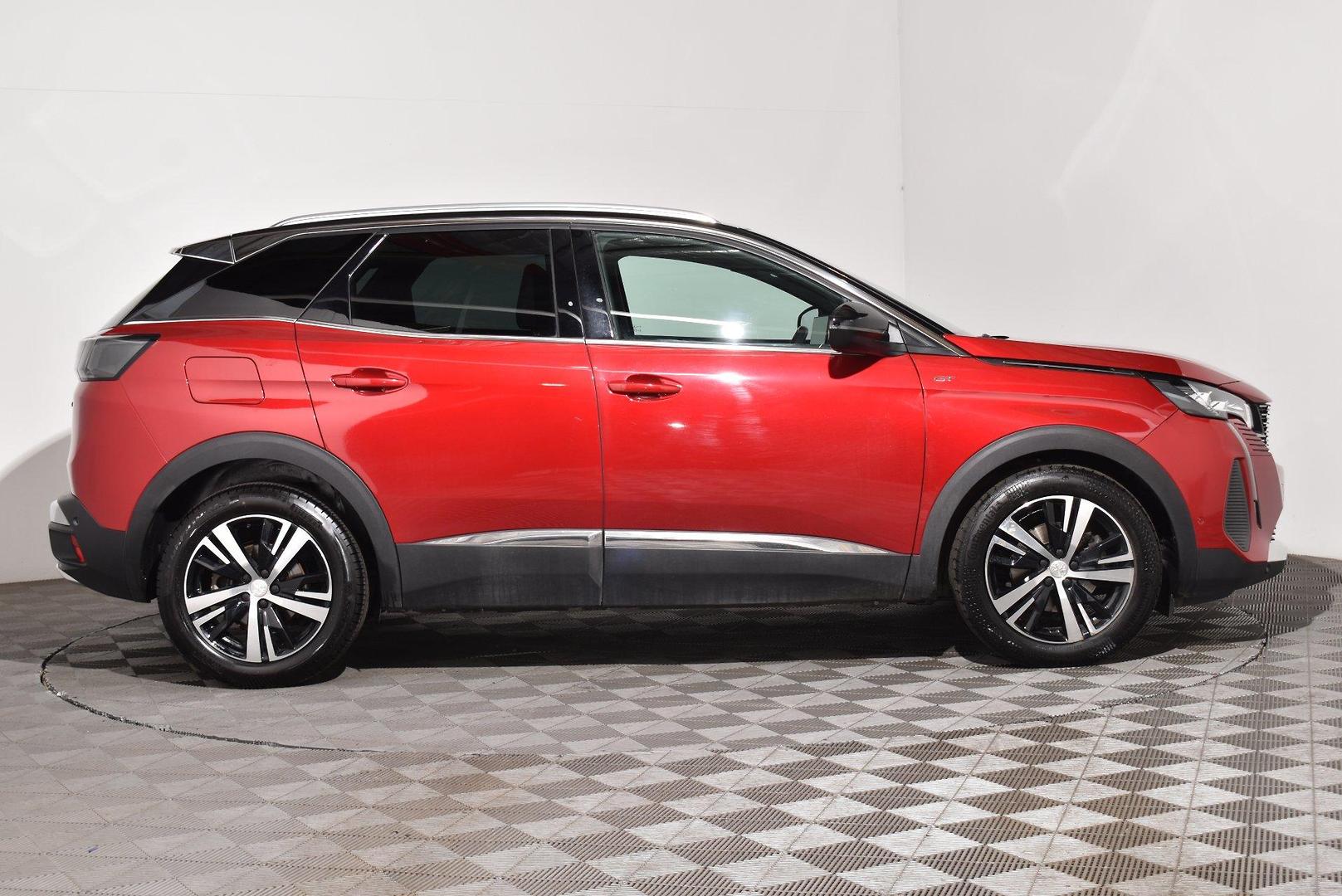 2021 Peugeot 3008 GT — photo 10