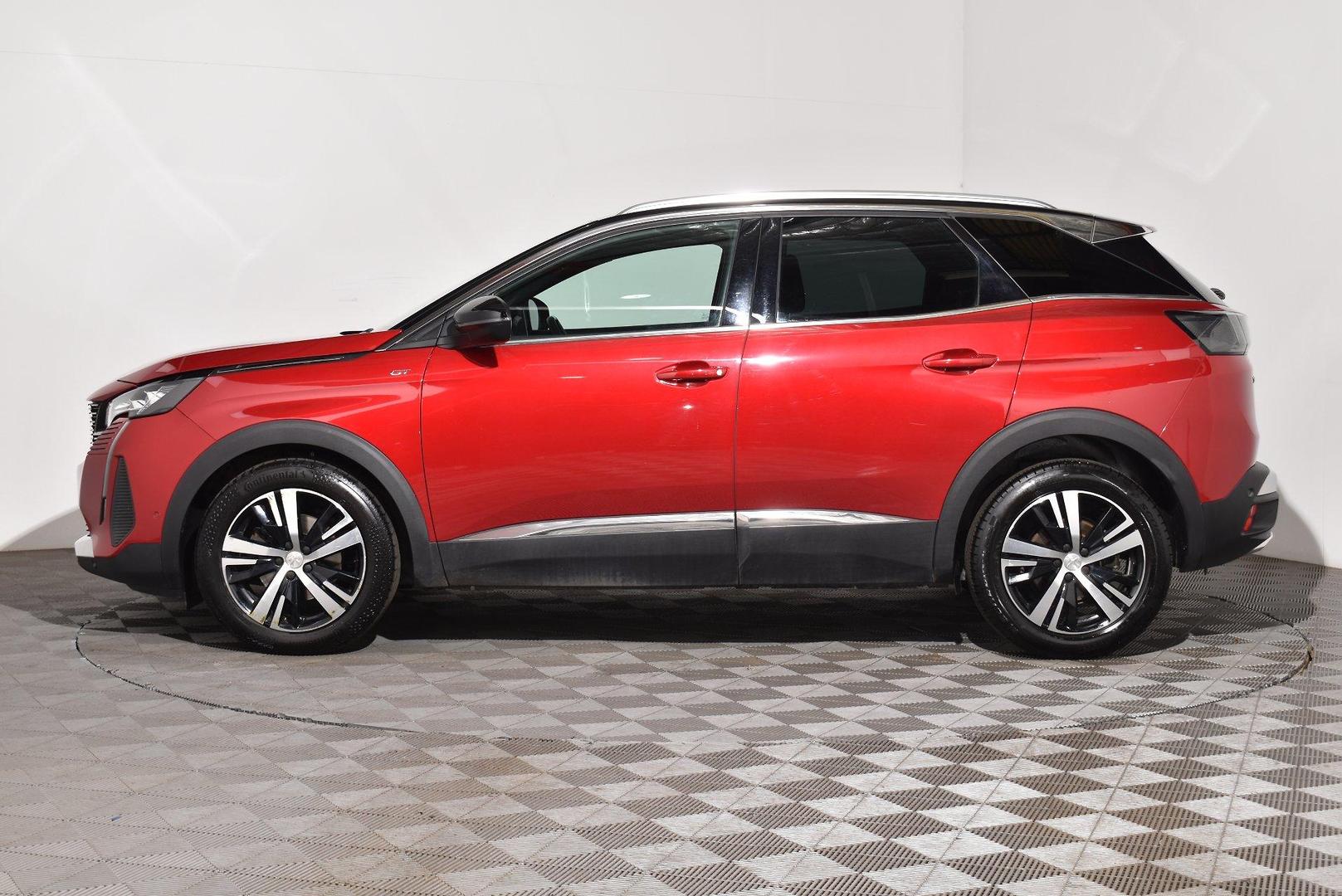 2021 Peugeot 3008 GT — photo 11