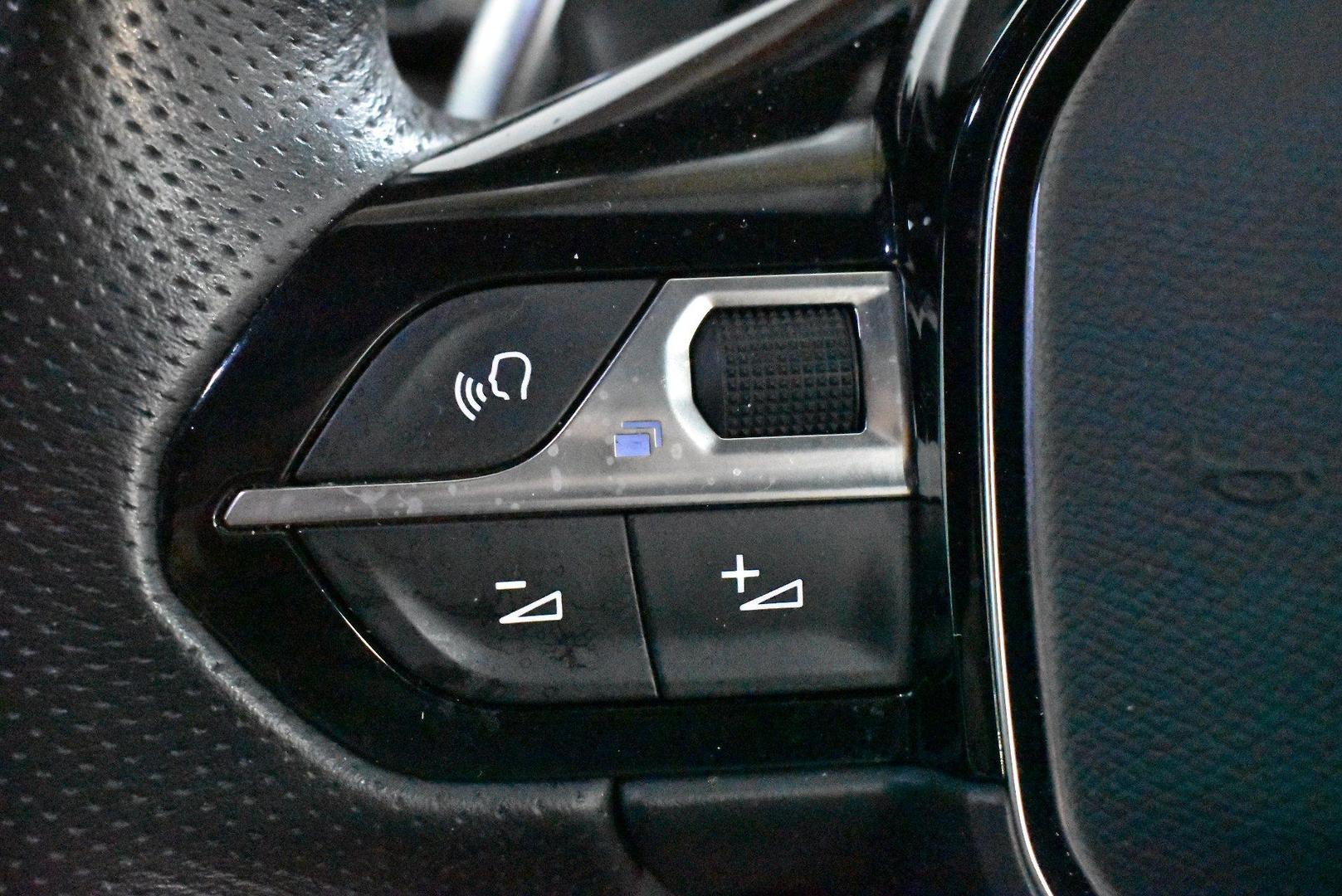 2021 Peugeot 3008 GT — photo 21