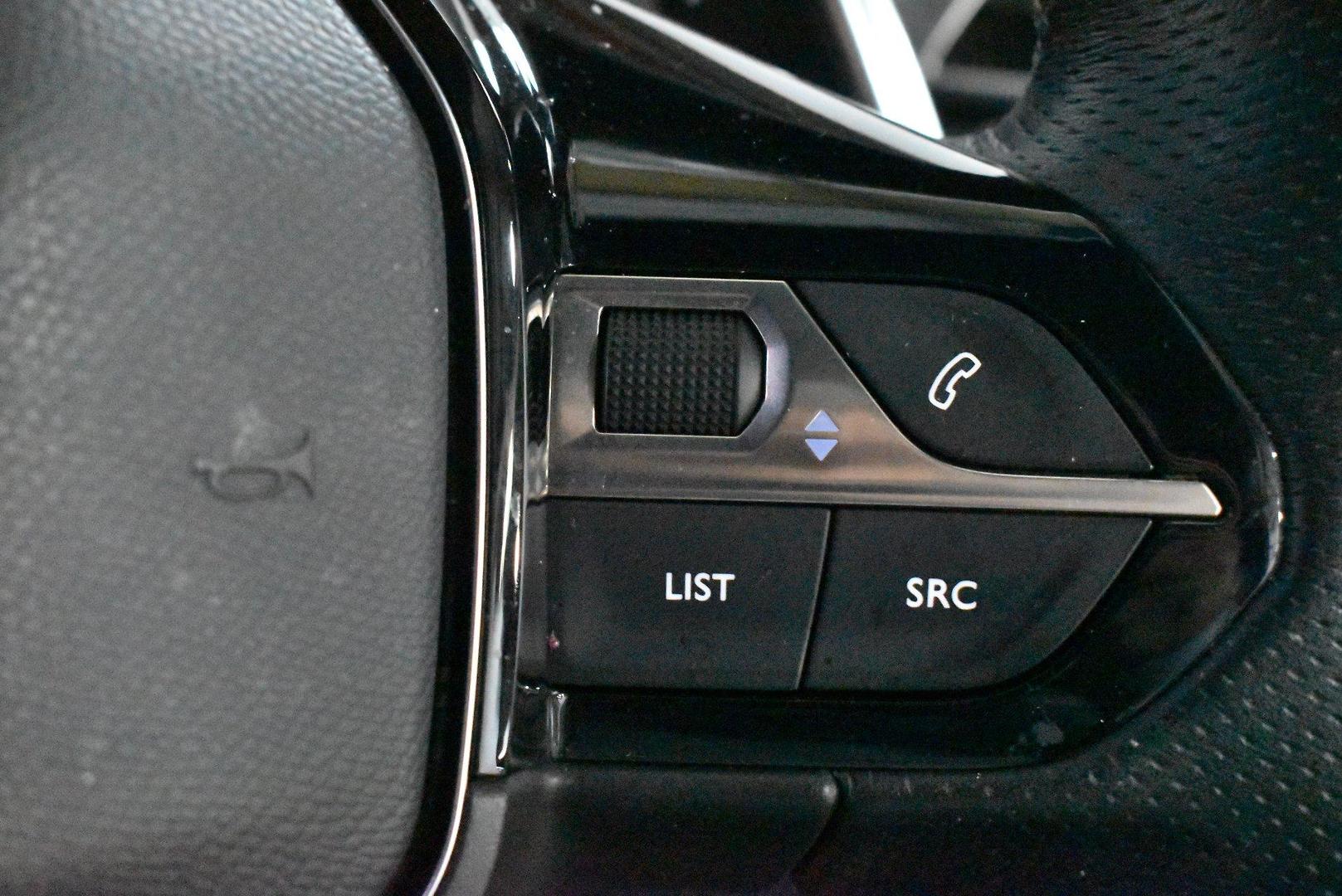 2021 Peugeot 3008 GT — photo 22