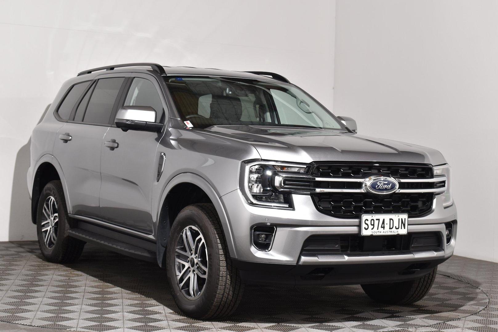 2025 Ford Everest Trend — photo 1