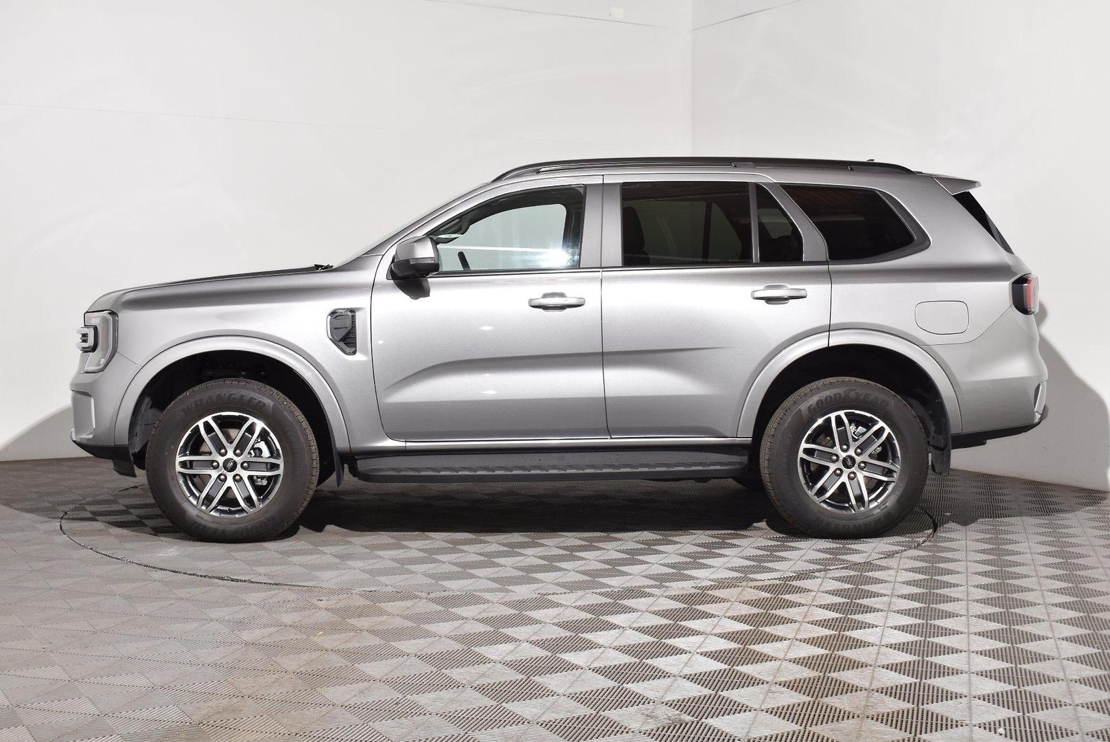 2025 Ford Everest Trend — photo 11
