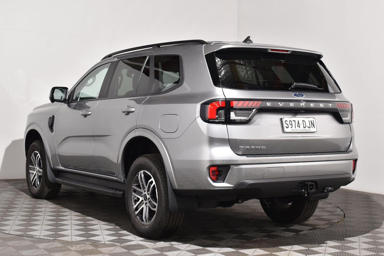 2025 Ford Everest Trend — photo 2