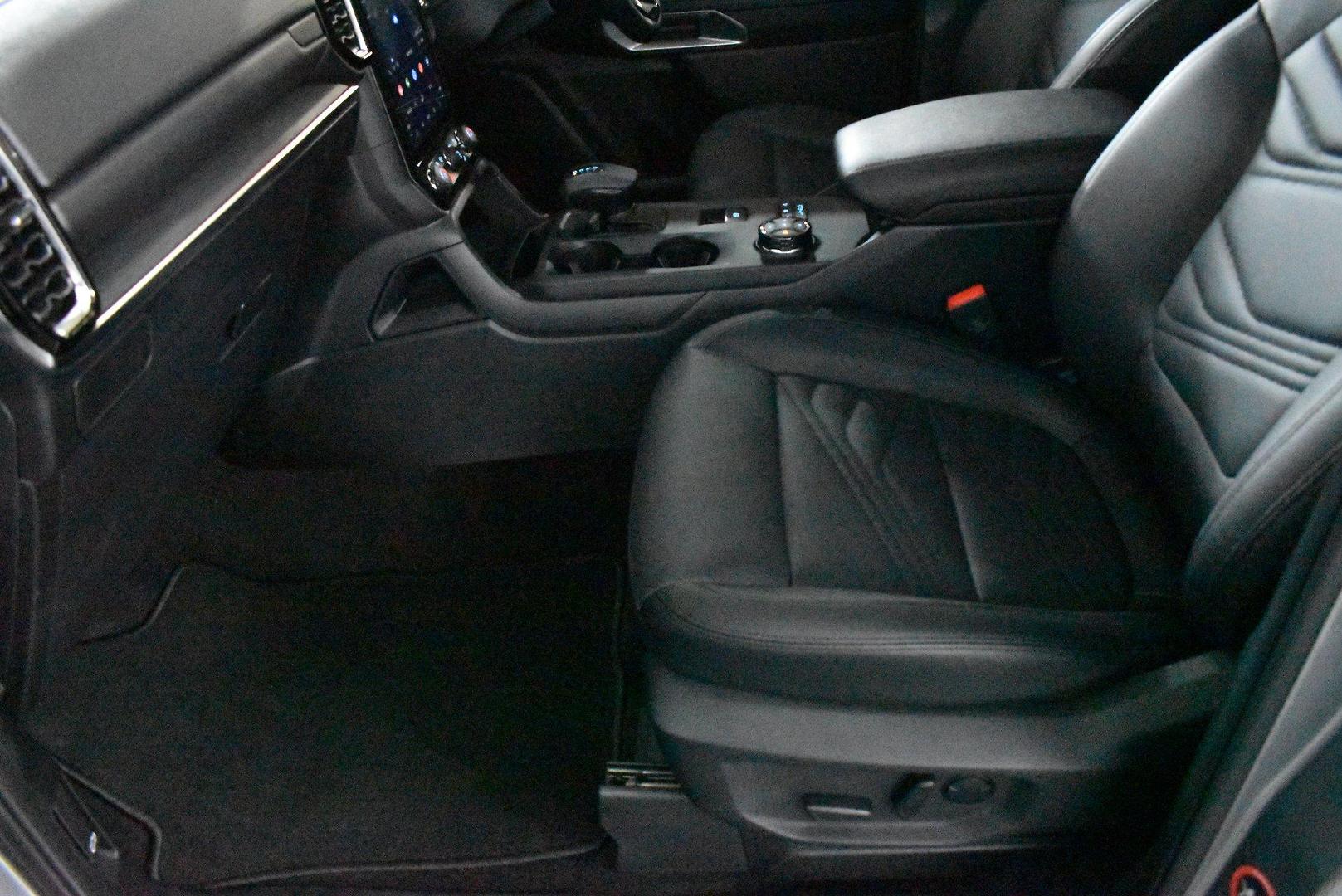 2025 Ford Everest Trend — photo 7
