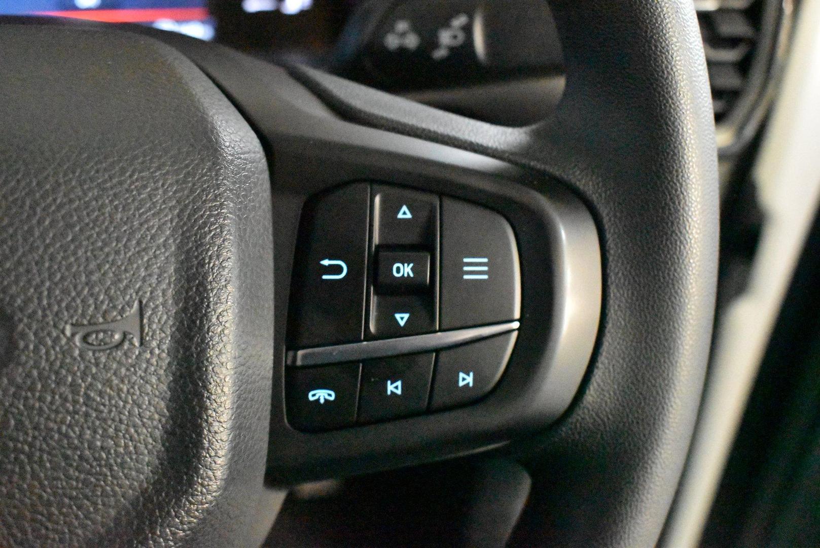 2025 Ford Everest Ambiente — photo 22