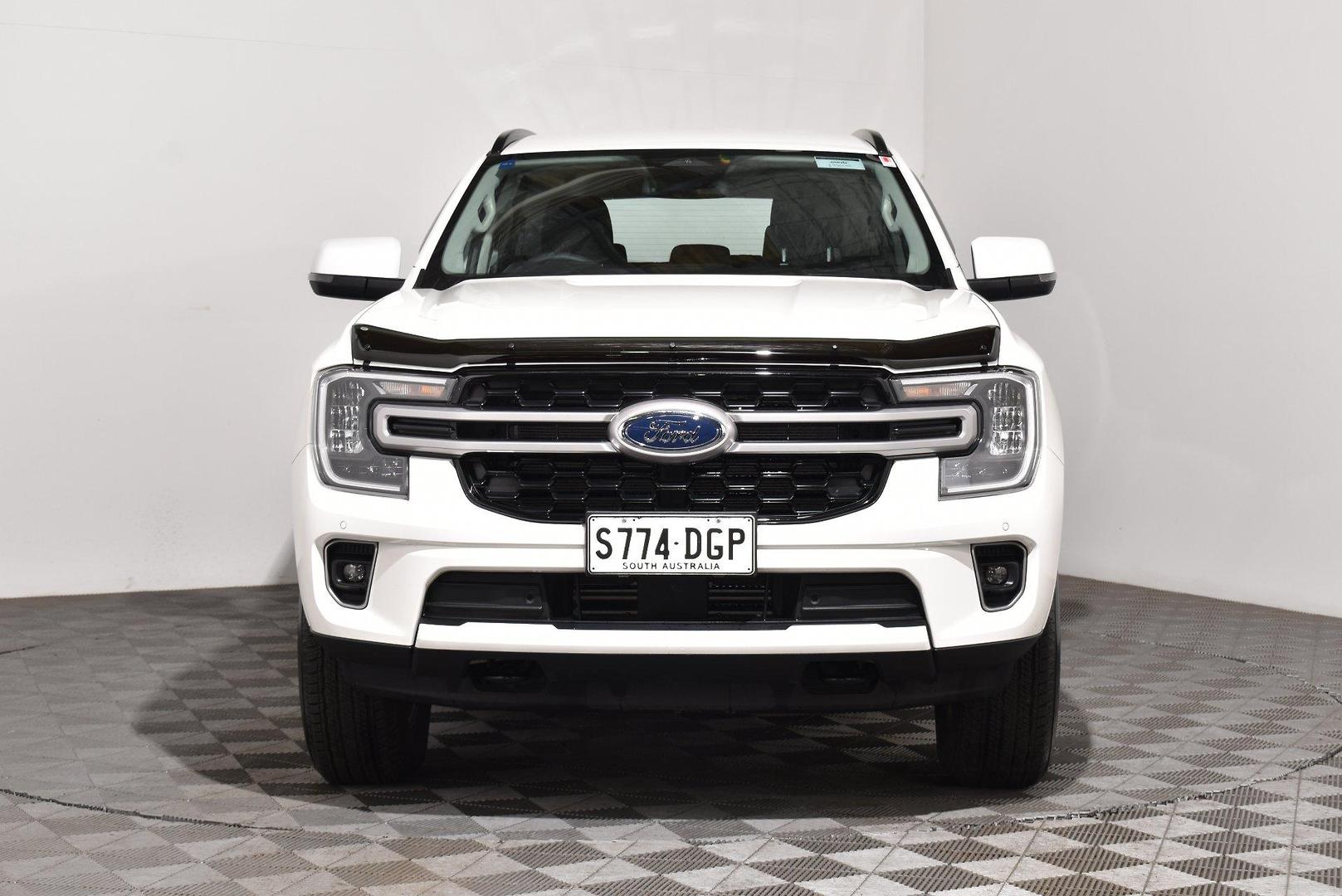 2025 Ford Everest Ambiente — photo 3