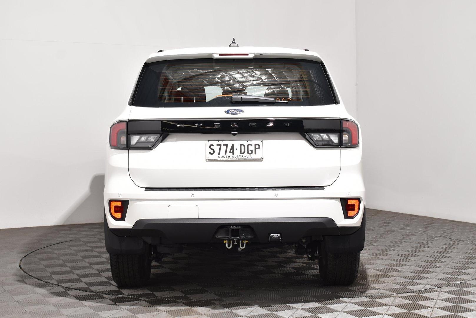 2025 Ford Everest Ambiente — photo 4