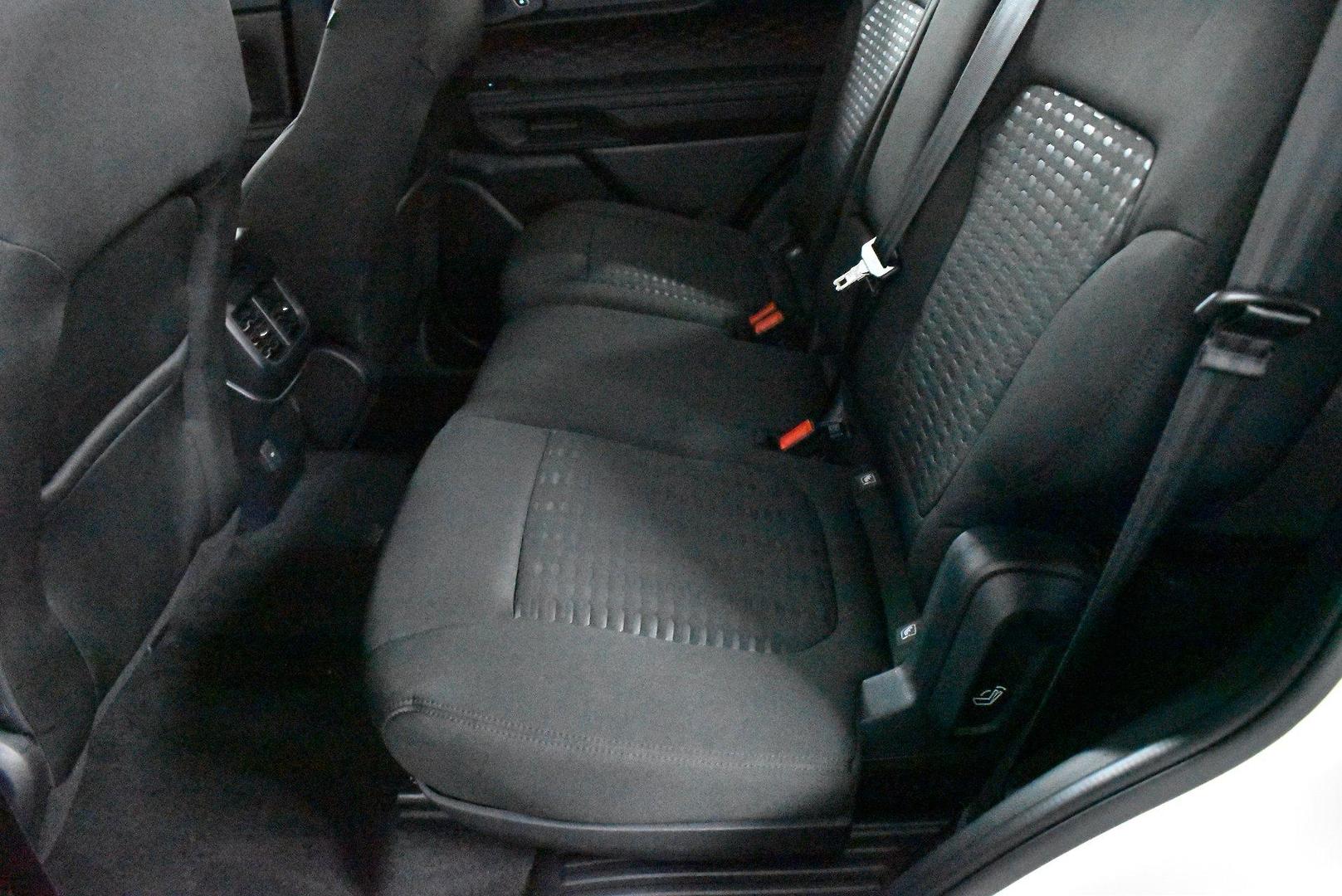 2025 Ford Everest Ambiente — photo 8