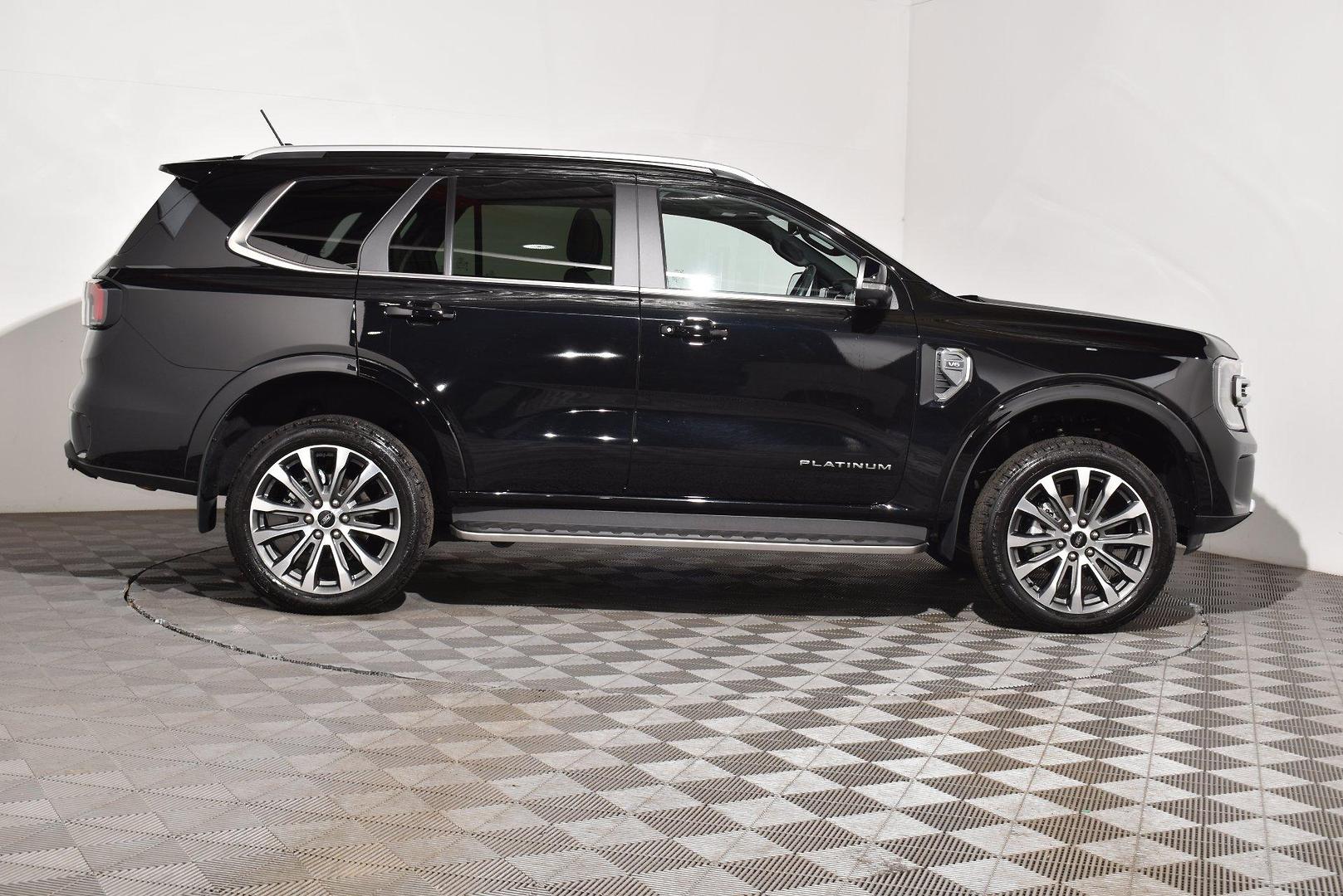 2025 Ford Everest Platinum — photo 10