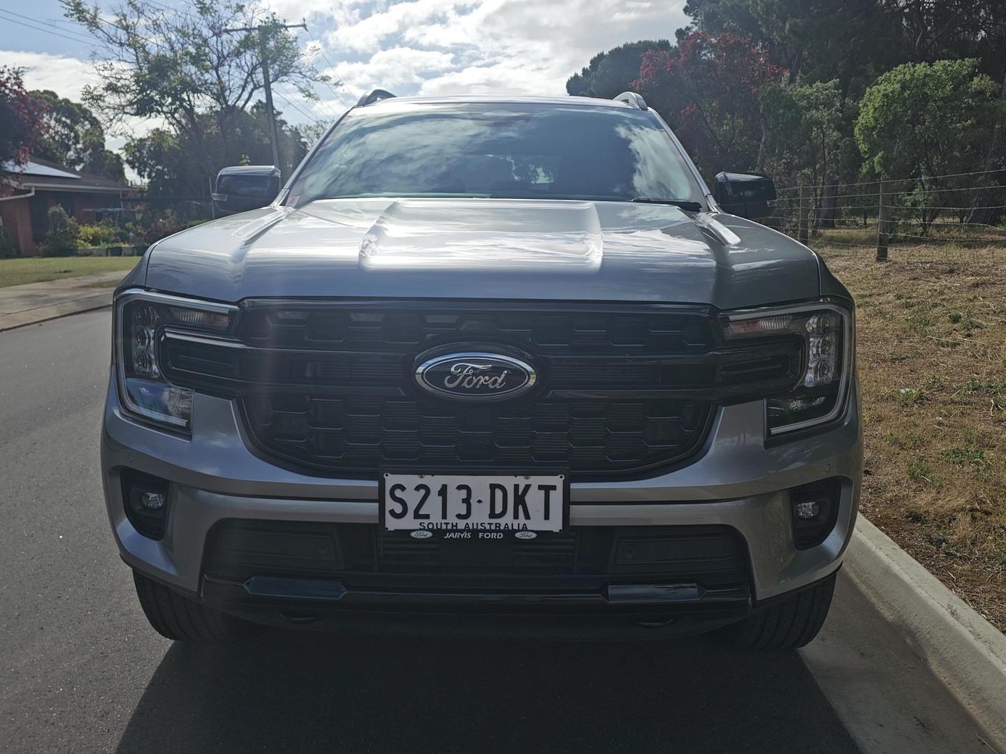 2025 Ford Everest Sport — photo 2