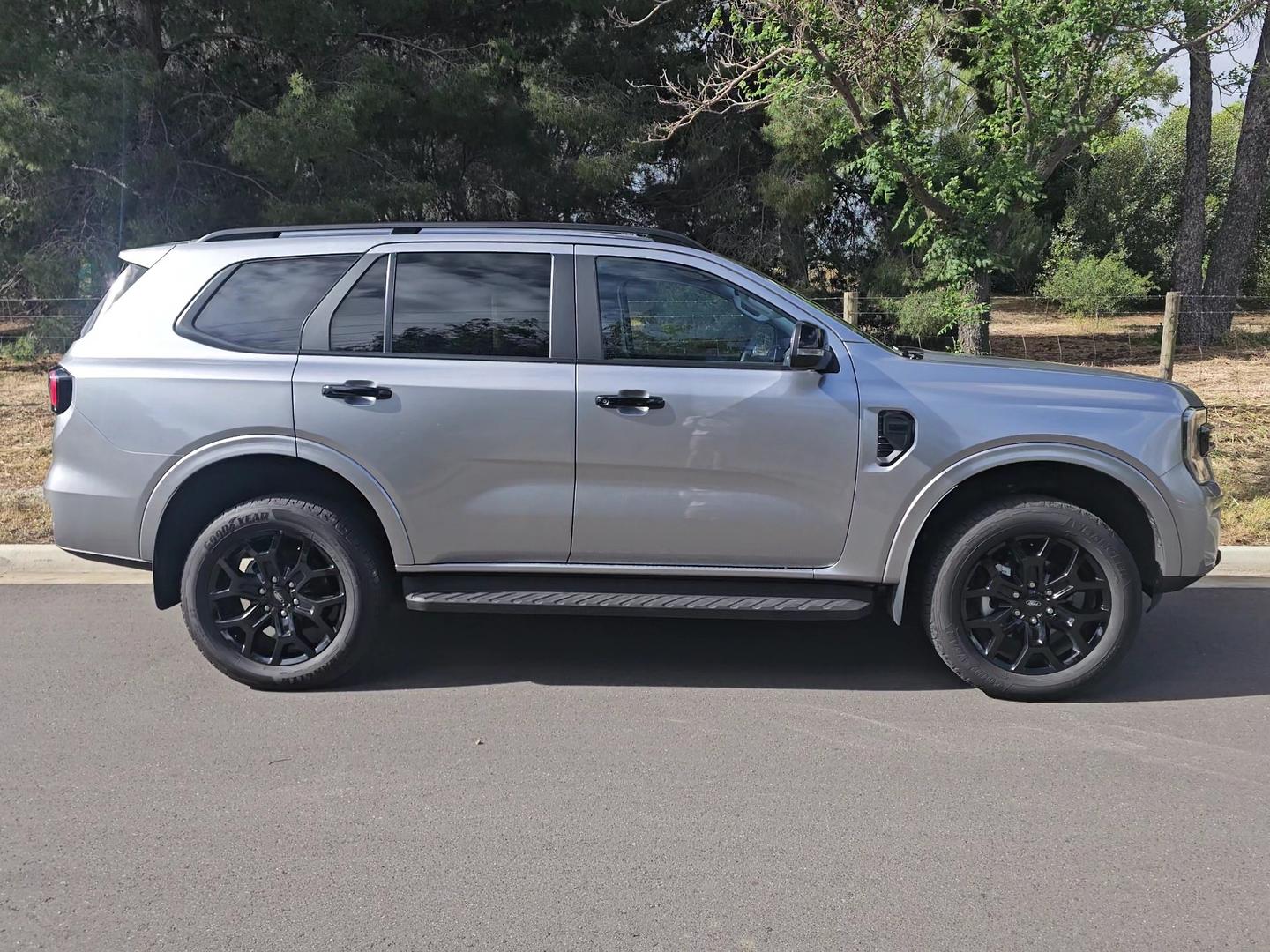 2025 Ford Everest Sport — photo 3