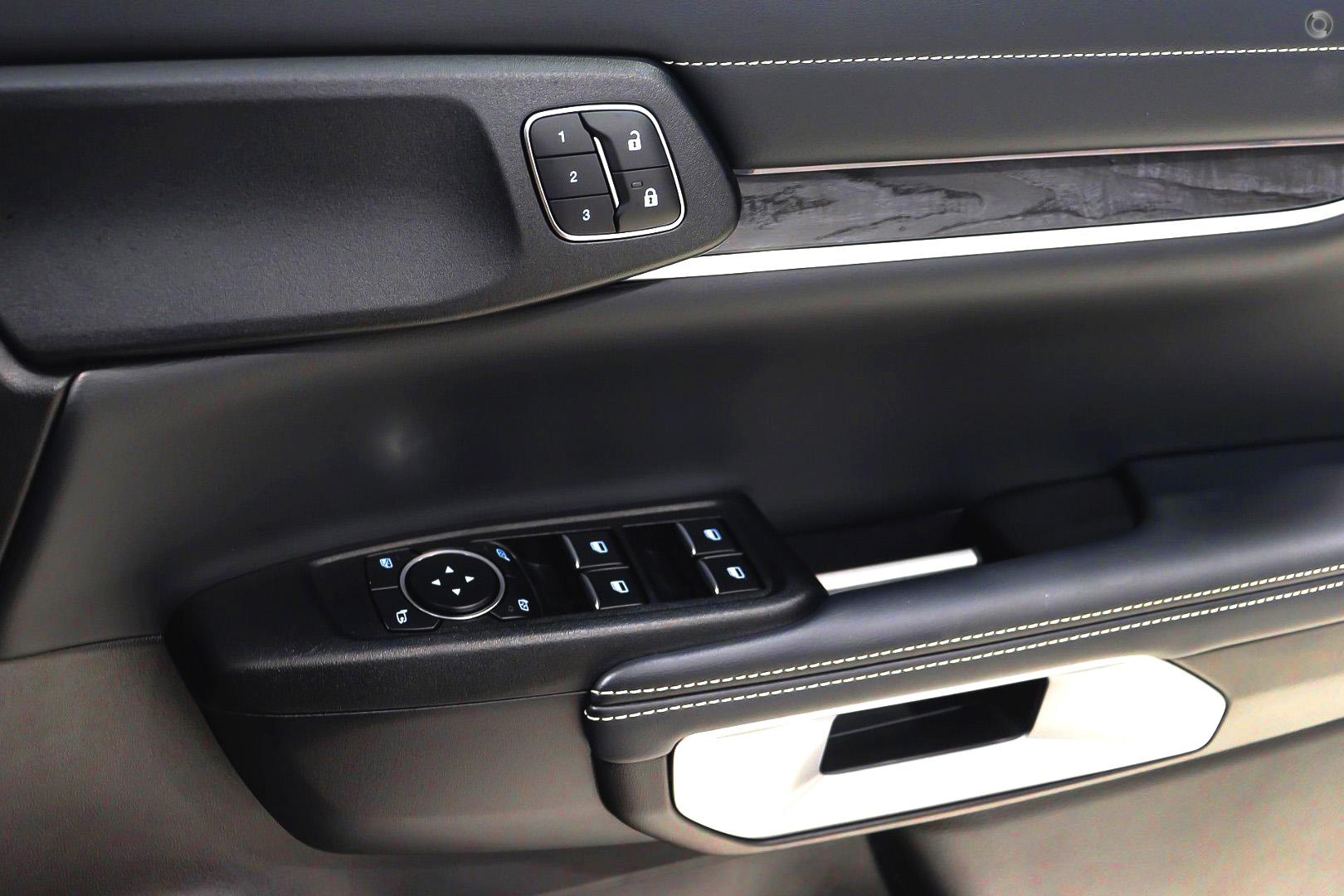 2025 Ford Ranger Platinum — photo 10