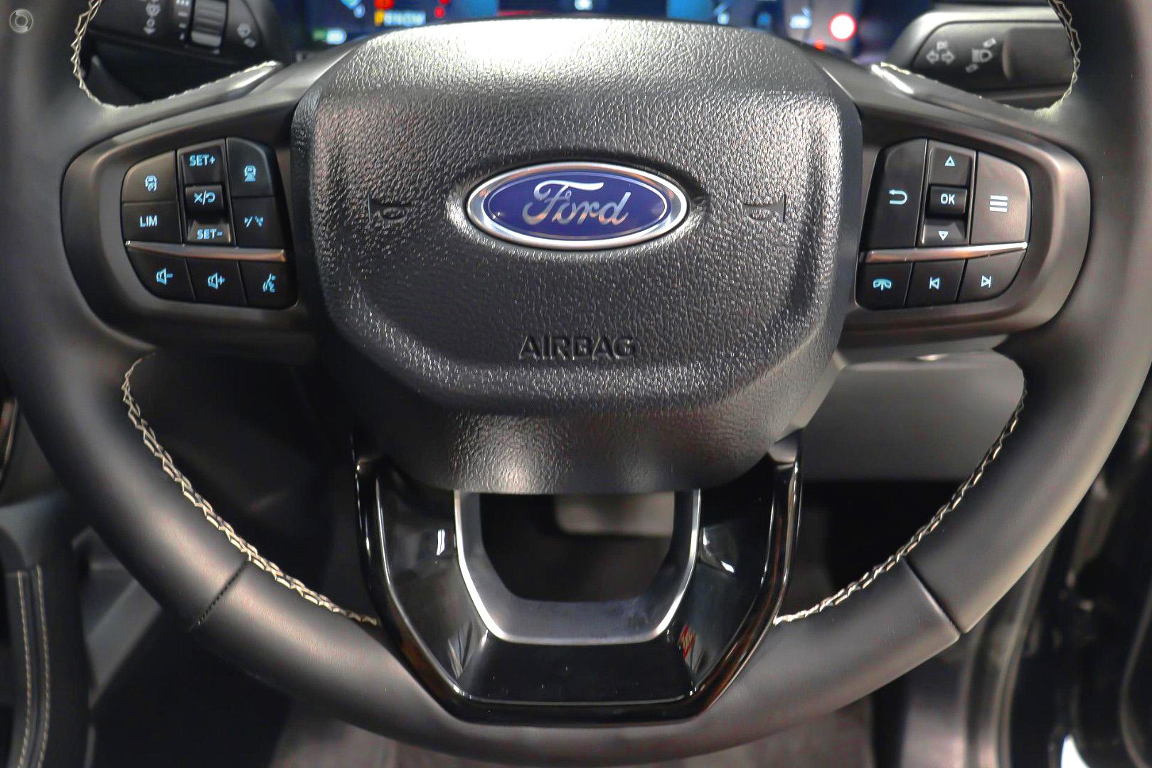 2025 Ford Ranger Platinum — photo 11