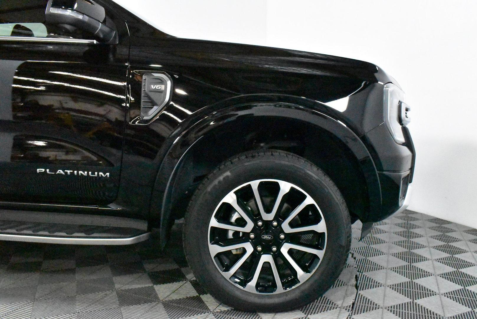 2025 Ford Ranger Platinum — photo 17