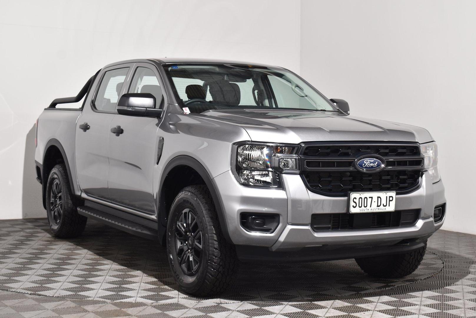 2025 Ford Ranger Black Edition — photo 1