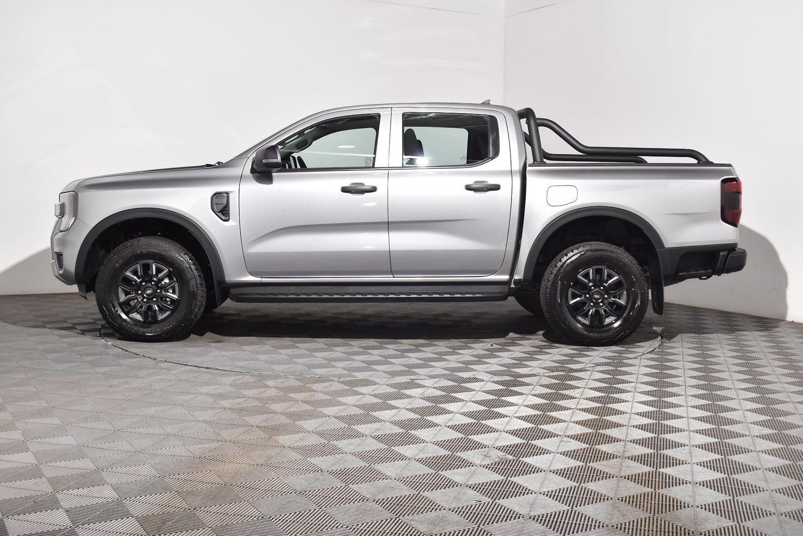 2025 Ford Ranger Black Edition — photo 11