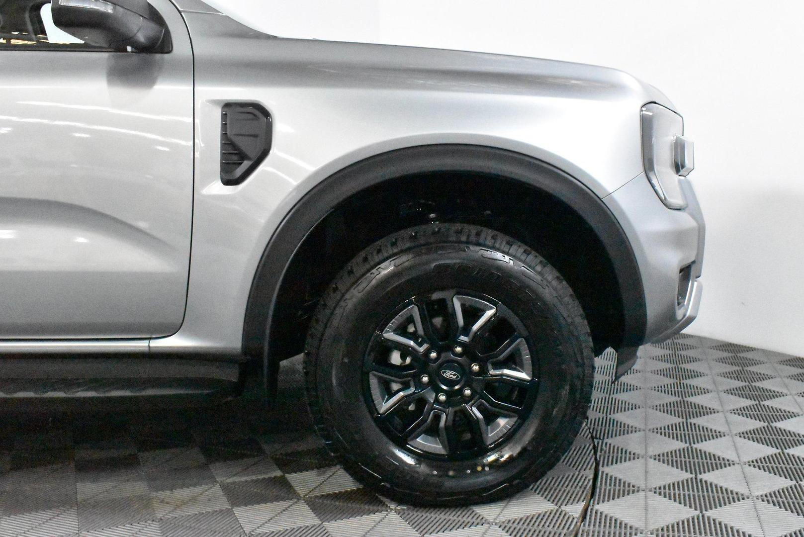 2025 Ford Ranger Black Edition — photo 18