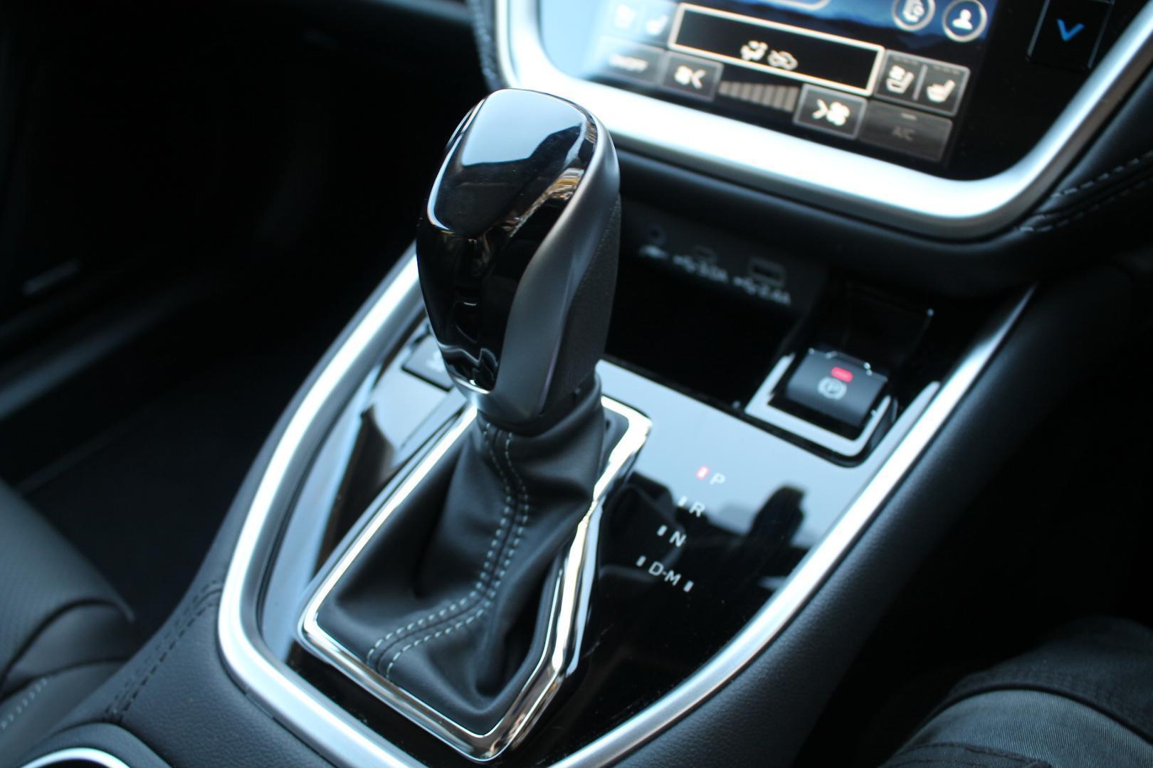 2024 Subaru Outback AWD Touring — photo 13