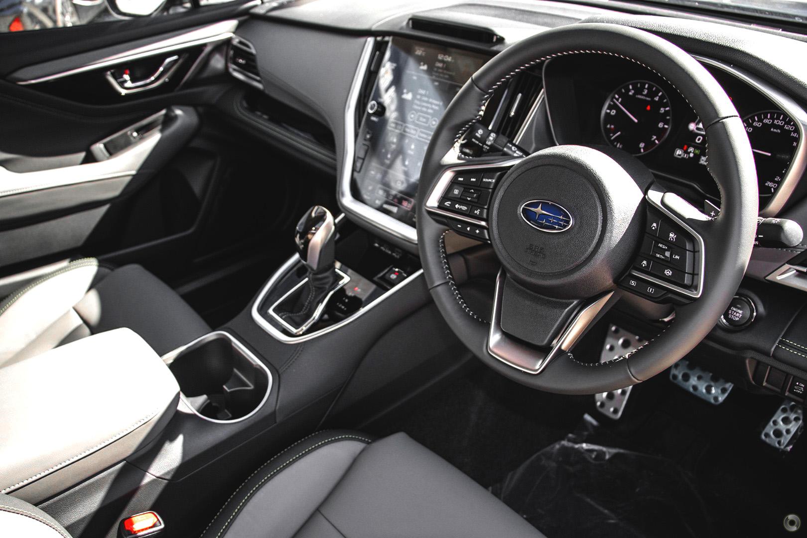 2025 Subaru Outback AWD Sport XT — photo 6