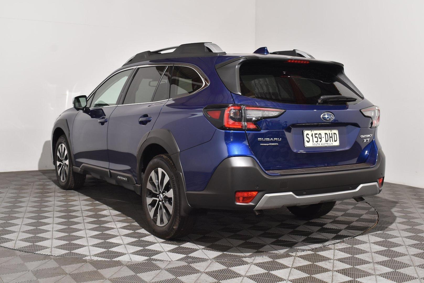 2025 Subaru Outback AWD Touring XT — photo 13