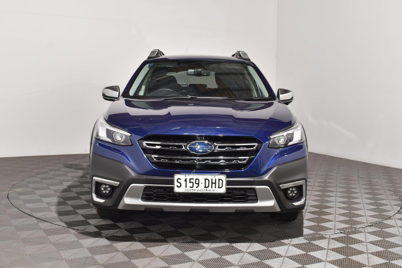 2025 Subaru Outback AWD Touring XT — photo 3