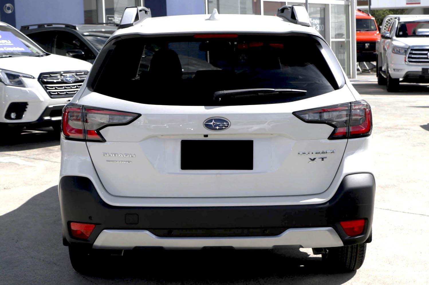 2025 Subaru Outback AWD Touring XT — photo 3