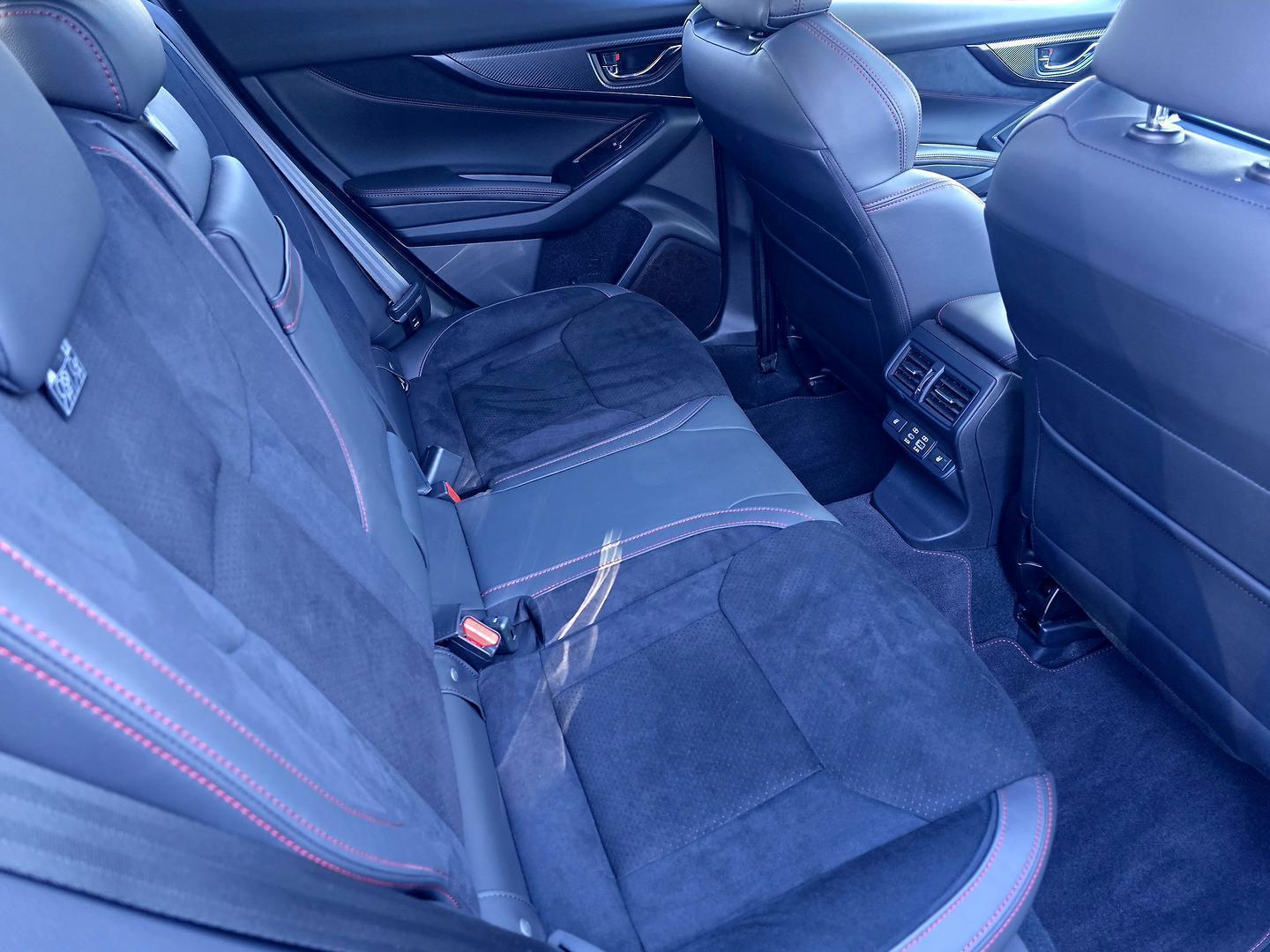 2025 Subaru WRX tS — photo 15