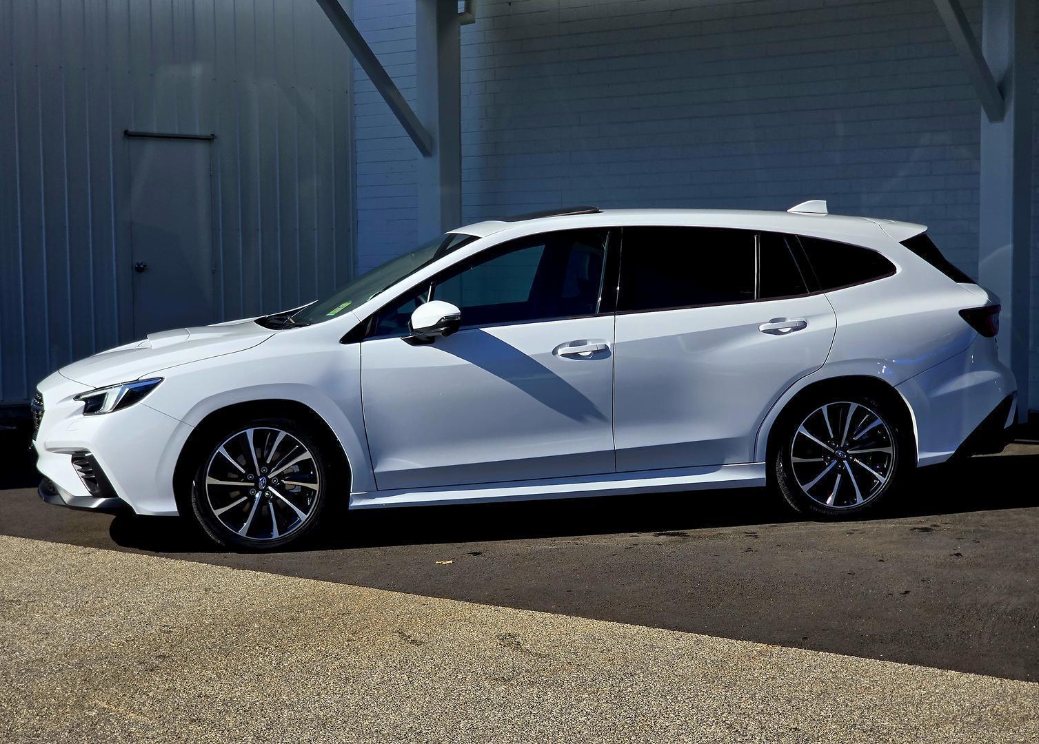 2025 Subaru WRX tS — photo 5