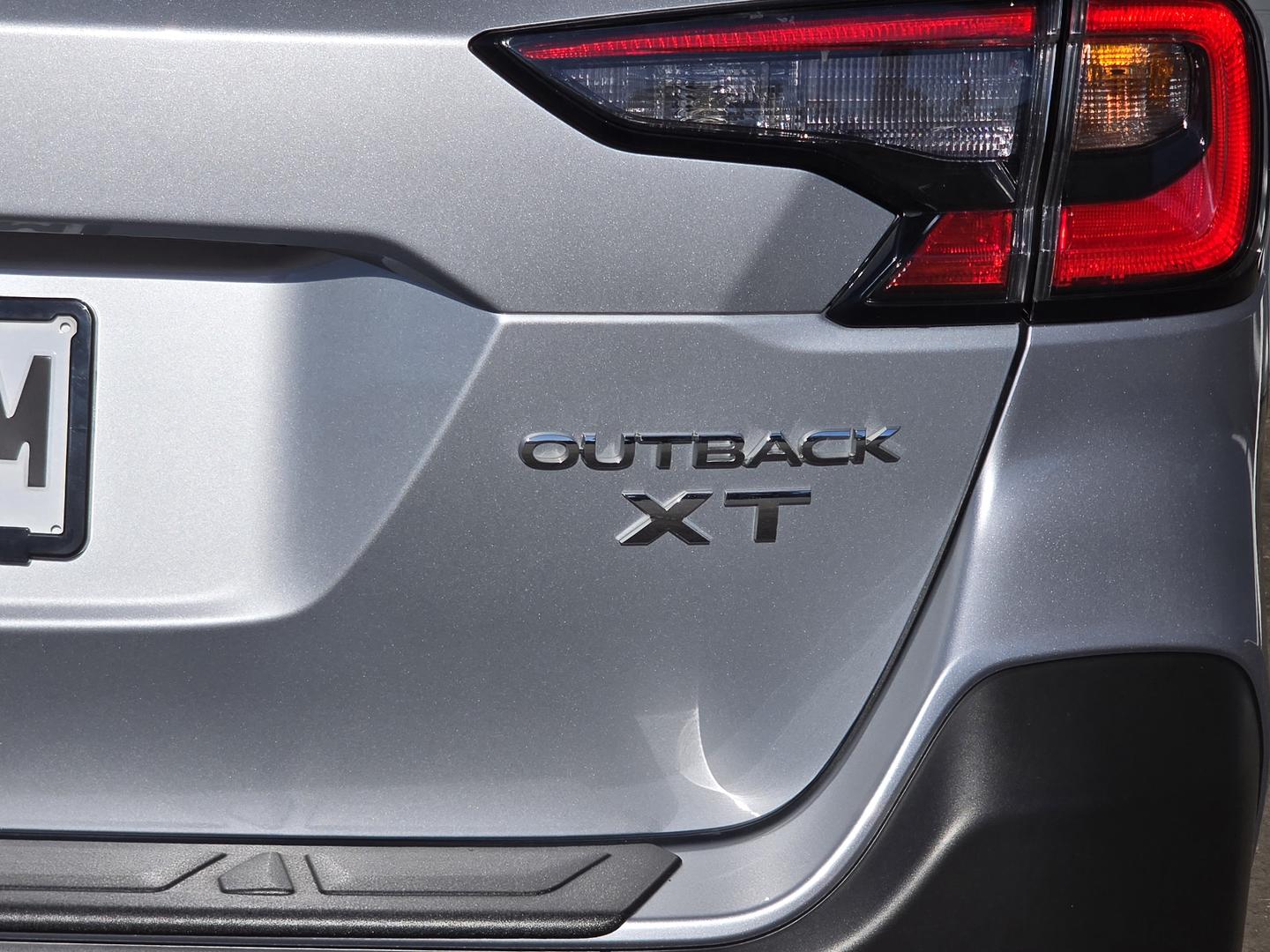 2025 Subaru Outback AWD Touring XT — photo 10