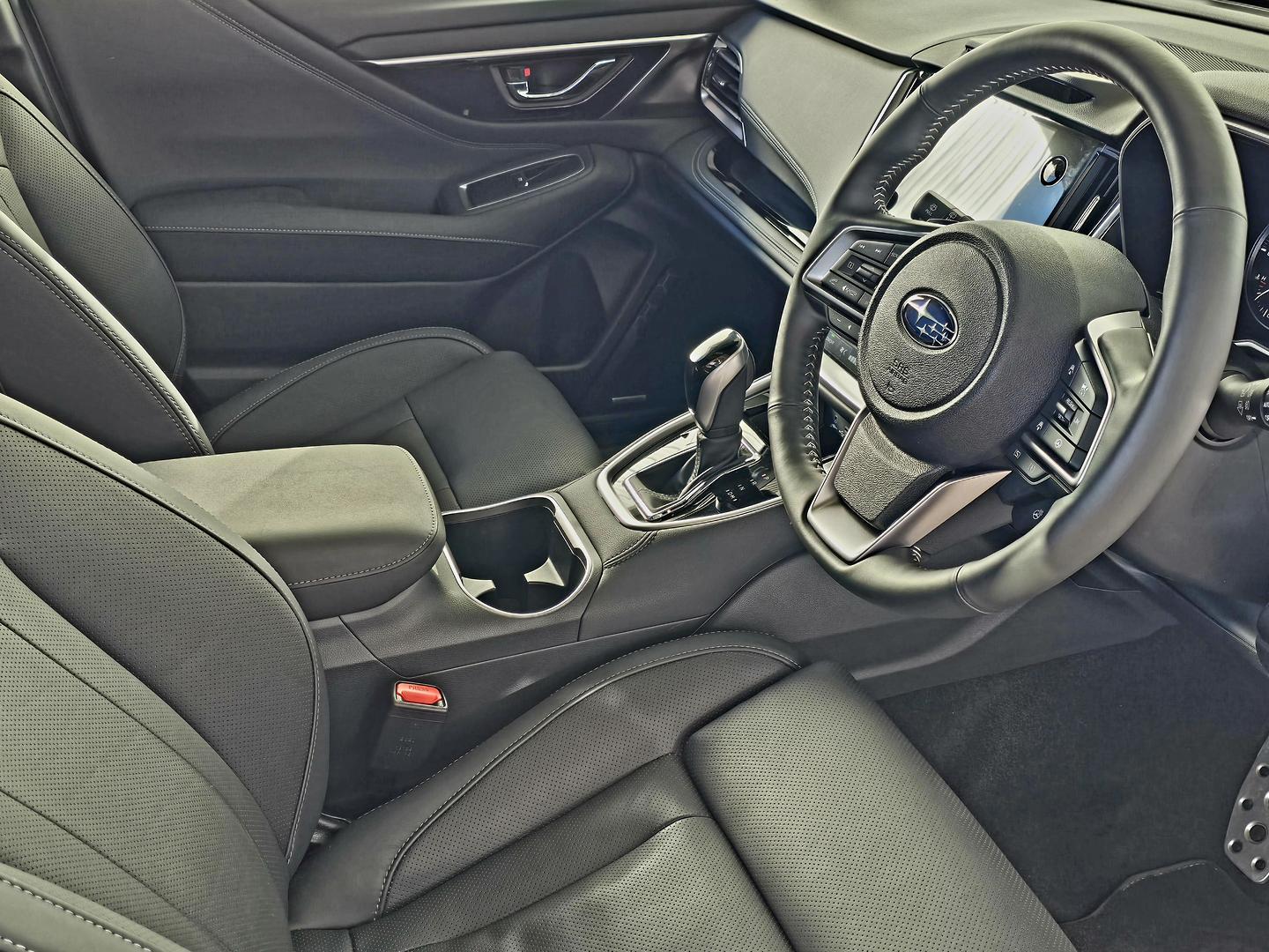 2025 Subaru Outback AWD Touring XT — photo 17