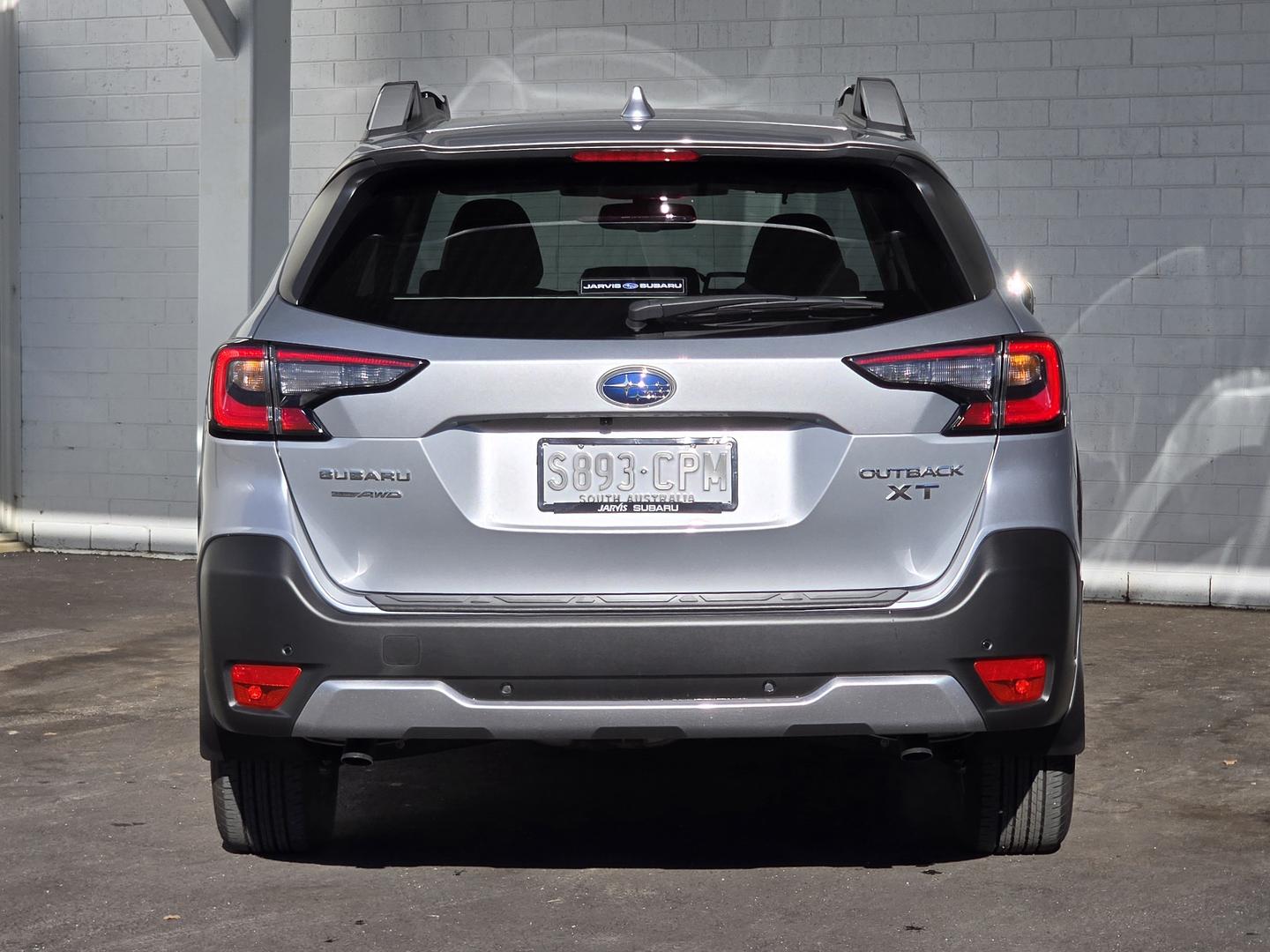 2025 Subaru Outback AWD Touring XT — photo 8