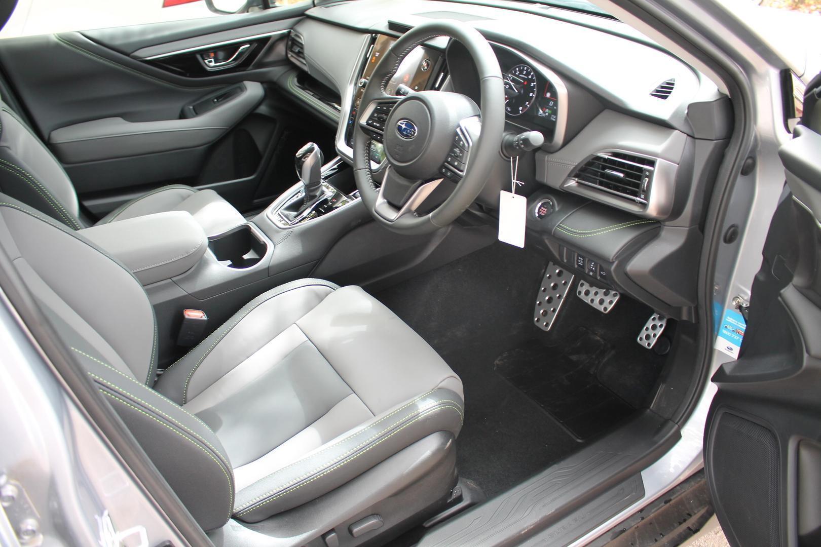 2025 Subaru Outback AWD Sport XT — photo 10