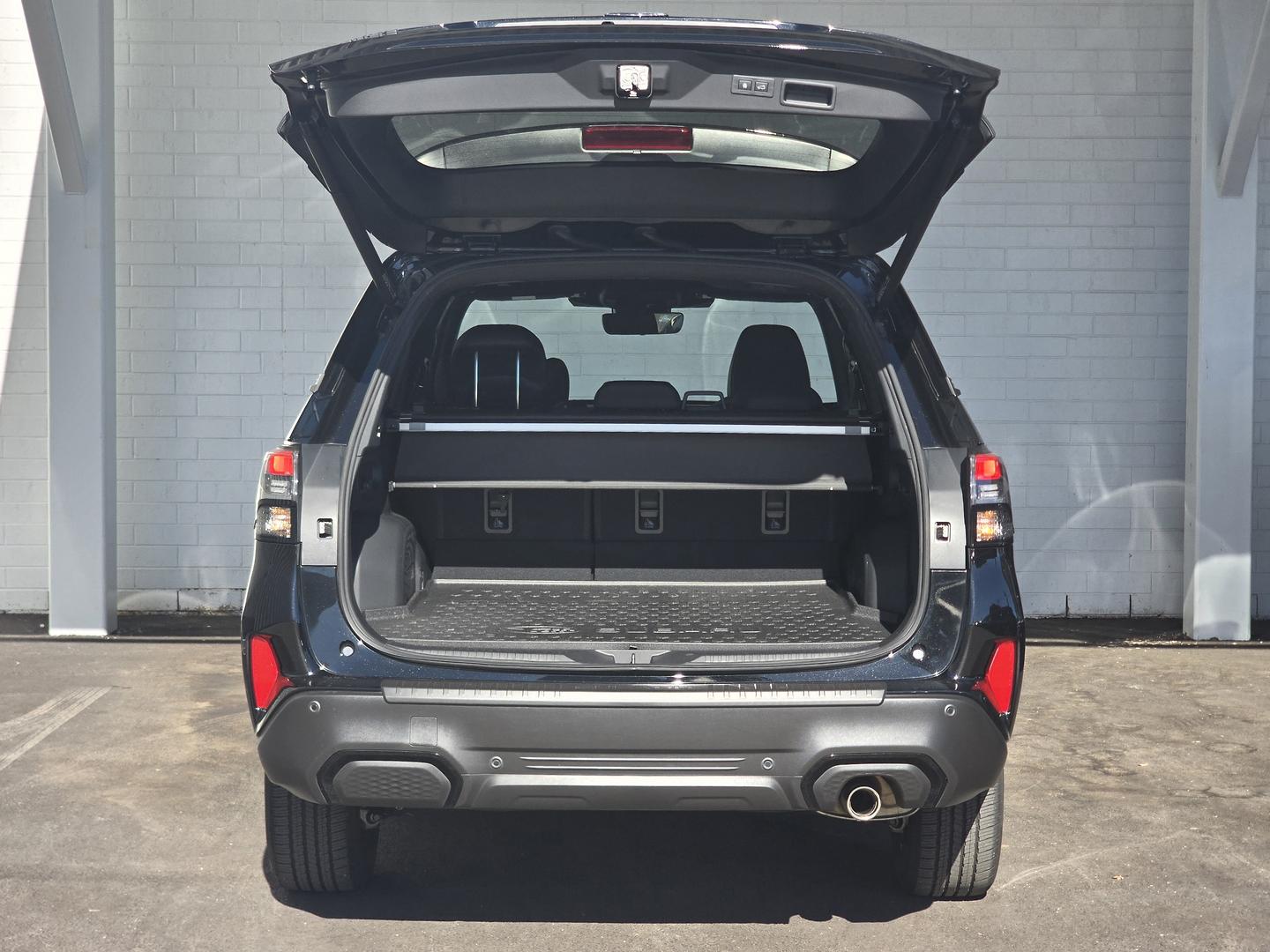 2025 Subaru Forester Touring — photo 7