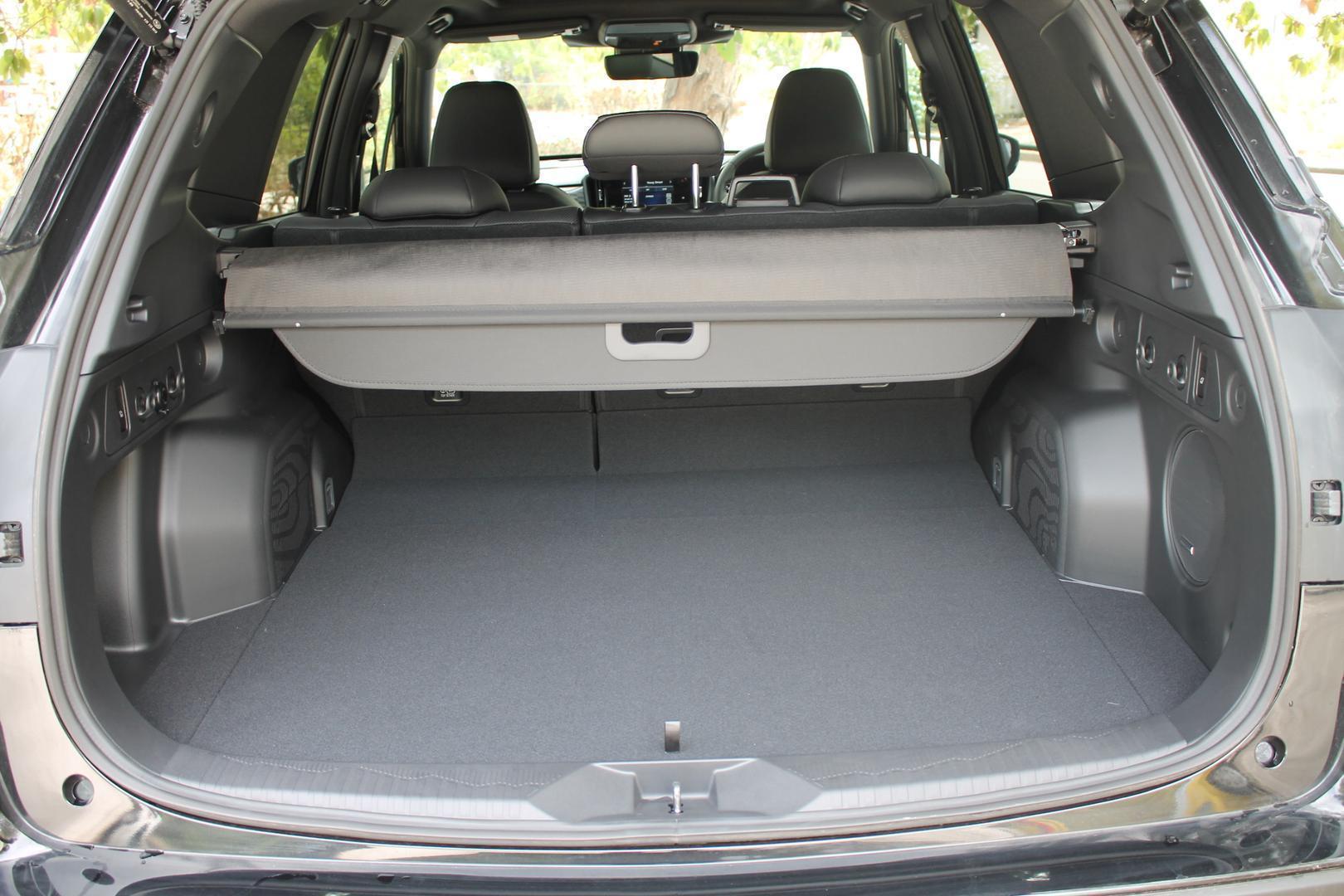 2025 Subaru Forester Touring — photo 17