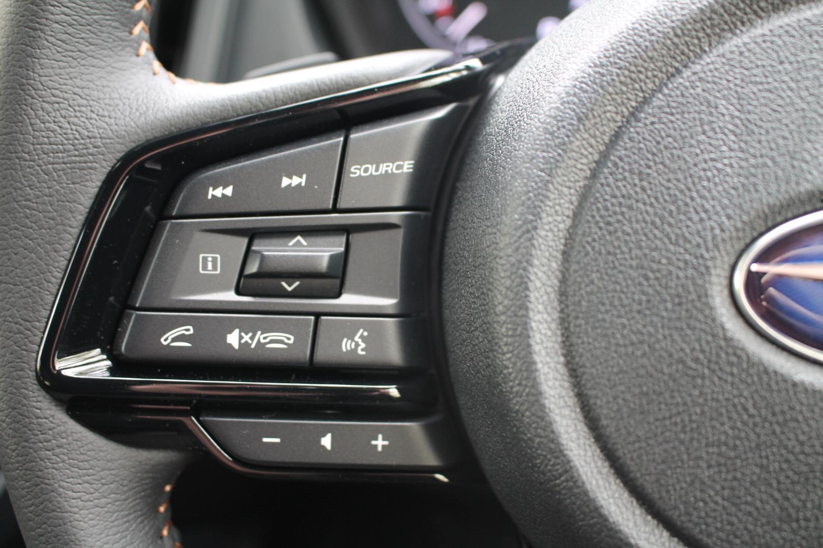 2025 Subaru Forester Touring — photo 7